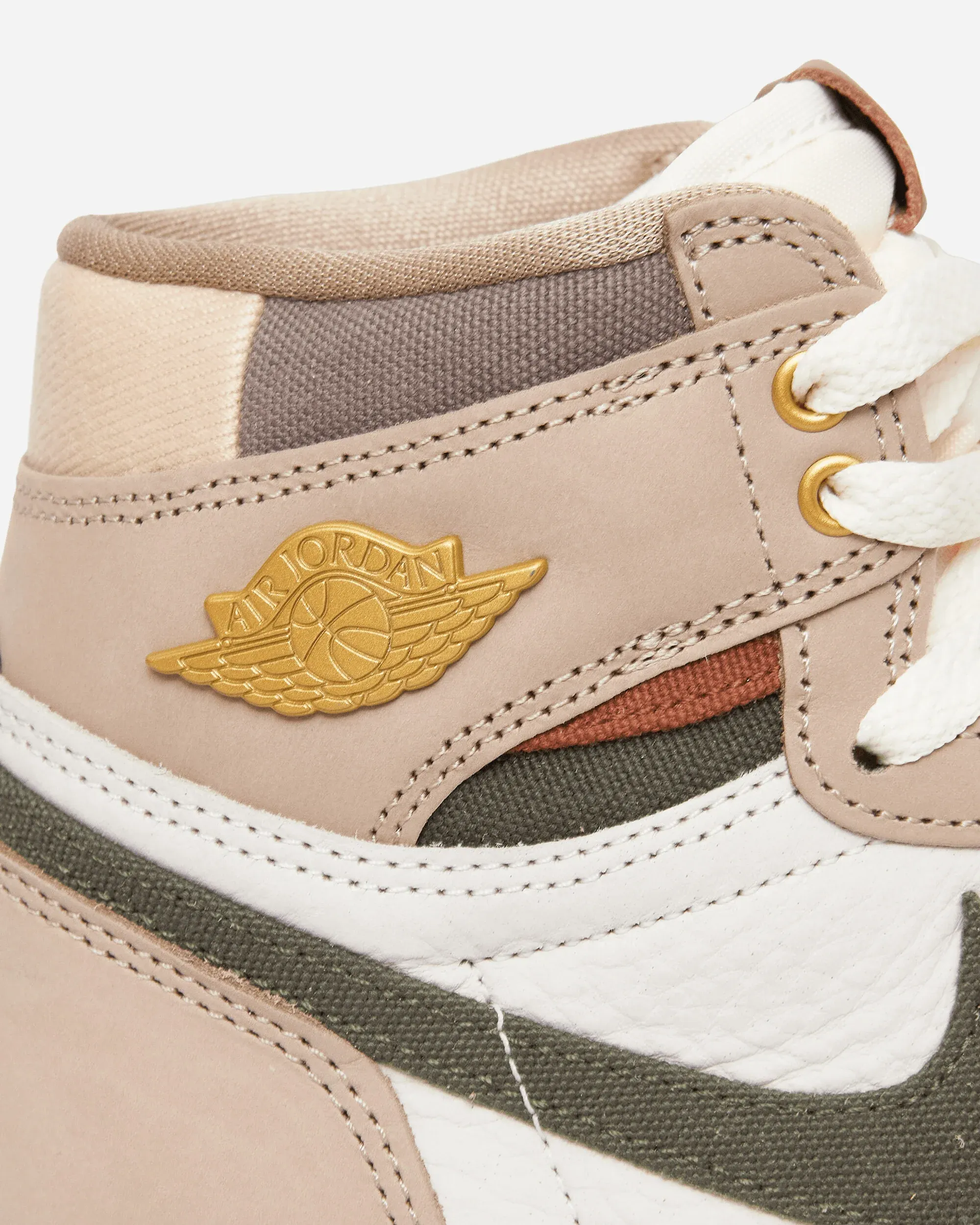 000000_Air-Jordan-1-Retro-High-OG-WMNS_Workwear_FD2596-201_img5