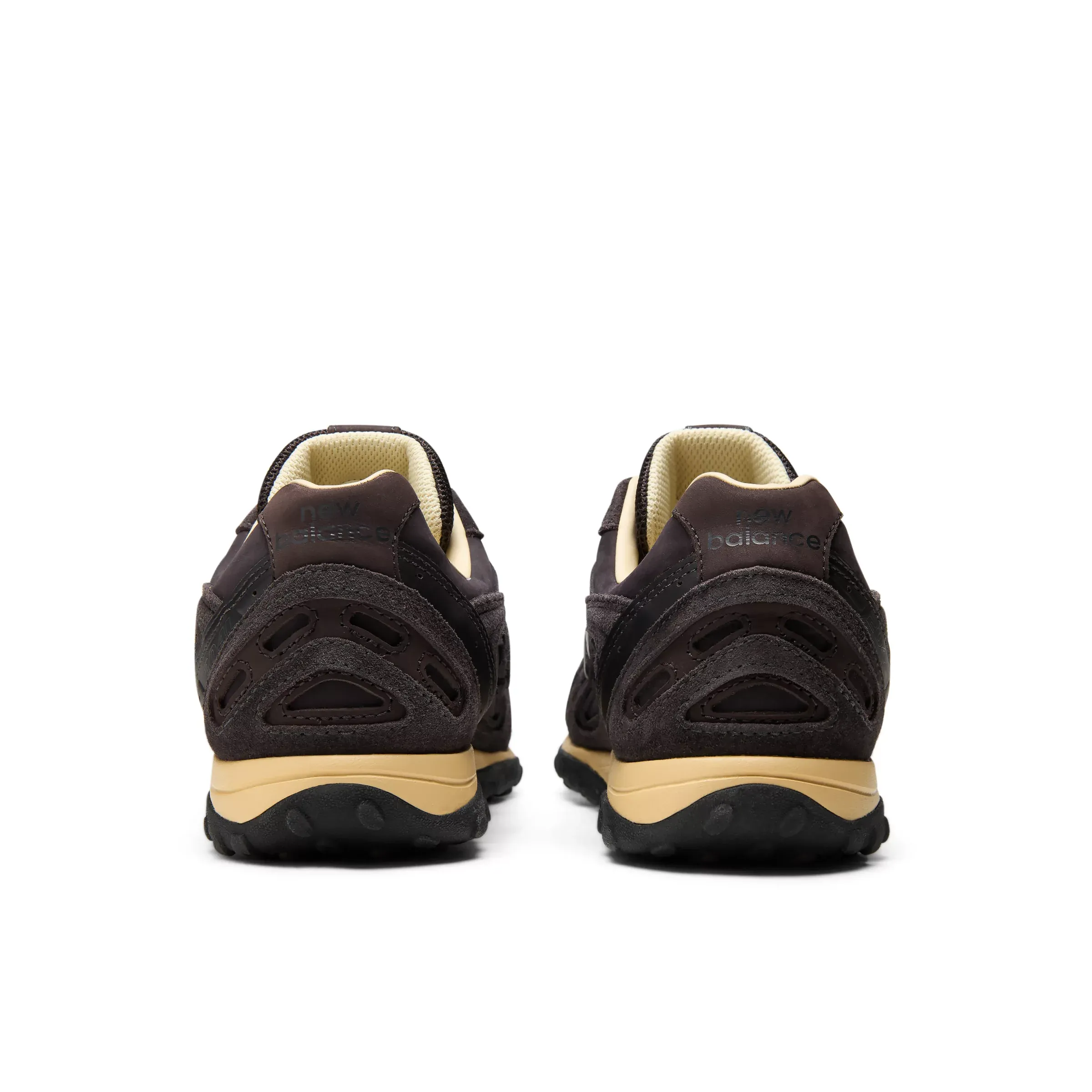 000000_Auralee-x-New-Balance-204L_Ganache-Black-Bean_U204L5I7_img5