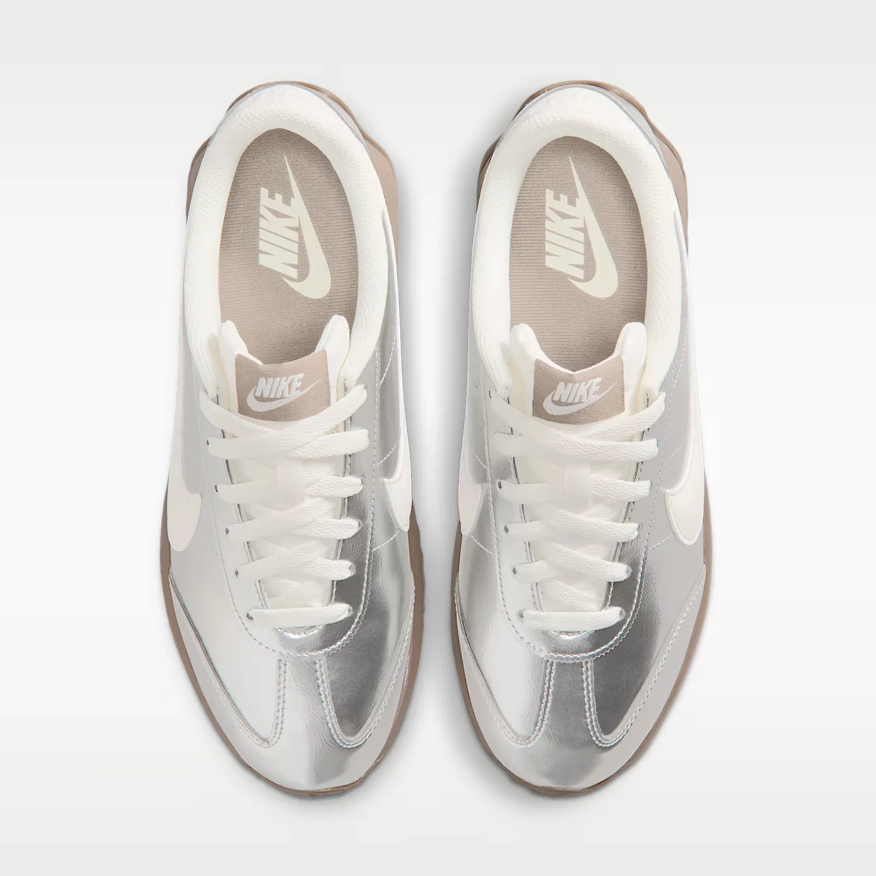 000000_Nike-Pacific-WMNS_Metallic-Silver-Mink-Brown_IR2750-095_img3