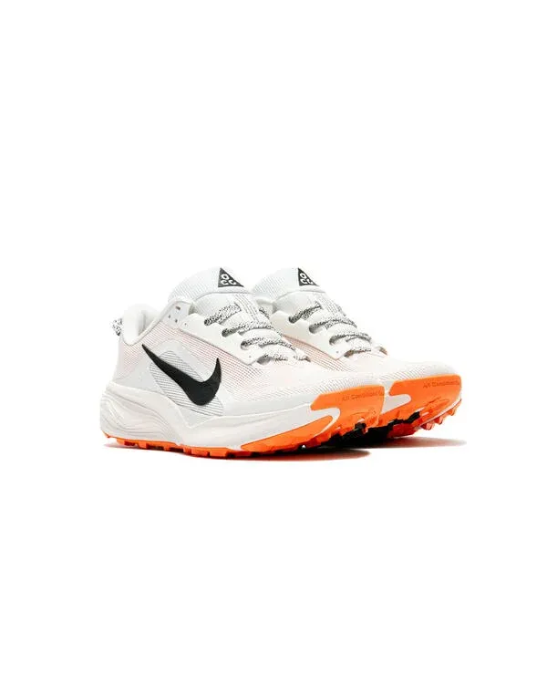 000000_Nike-ACG-Pegasus-Trail_Summit-White-Phantom-Safety-Orange_HV8116-103_img2