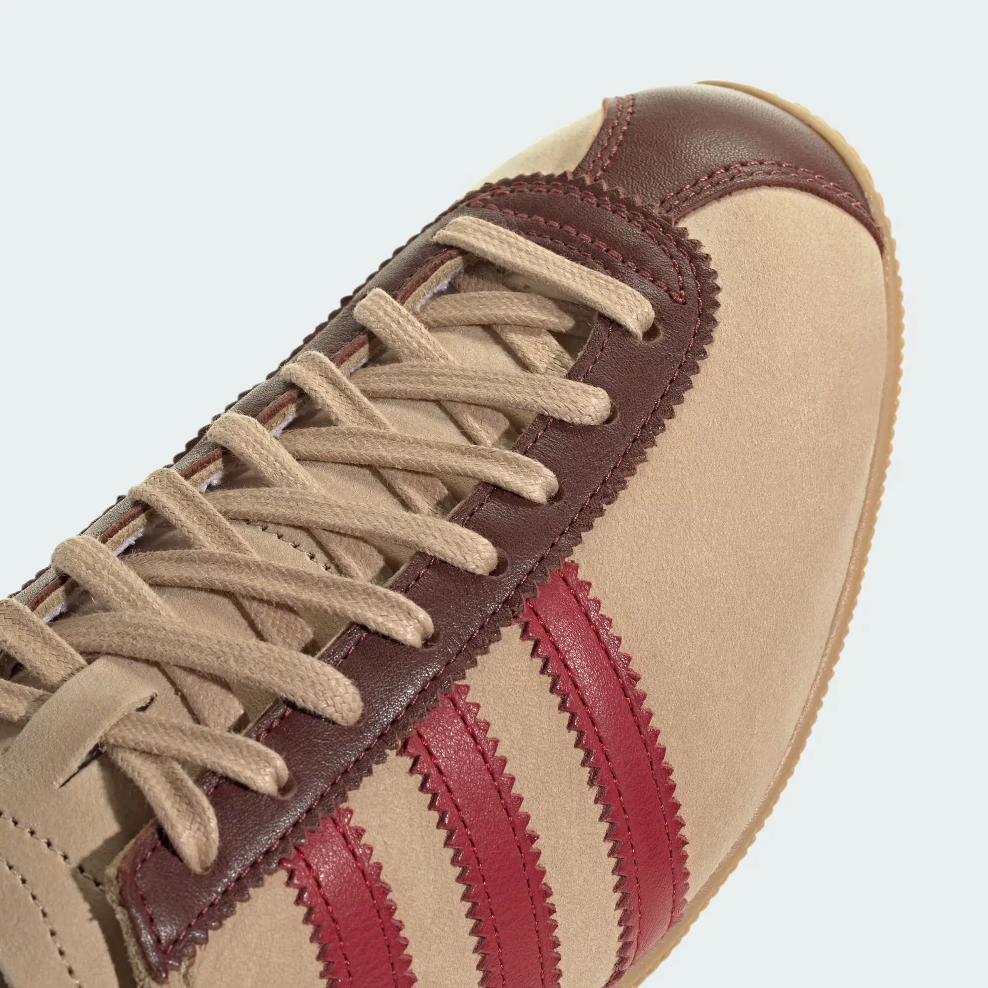 000000_adidas-Japan_Magic-Beige-Team-Victory-Red-Gold-Metallic_KJ6900_img7
