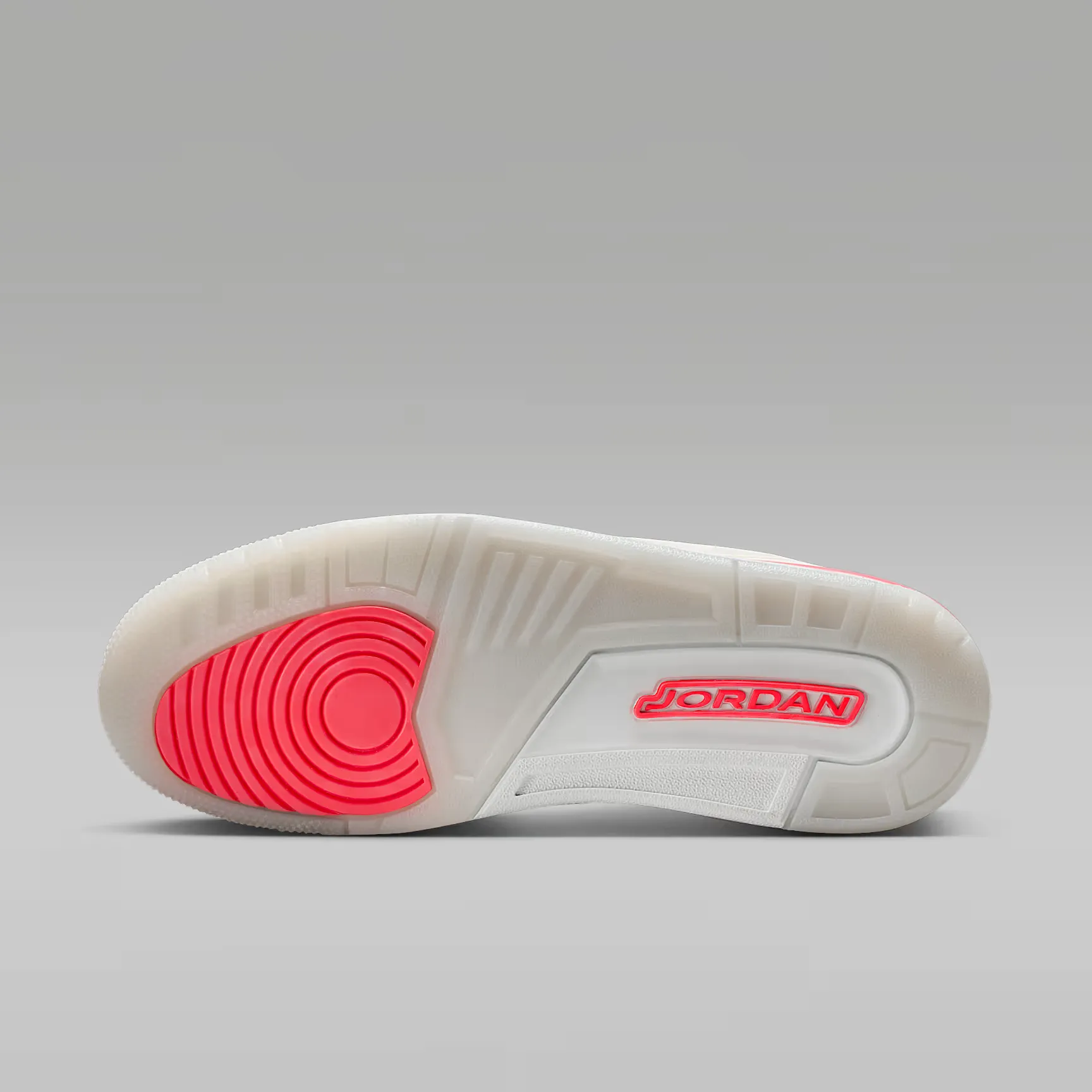 000000_Air-Jordan-Ultra_Phantom-Infrared_II3794-001_img1