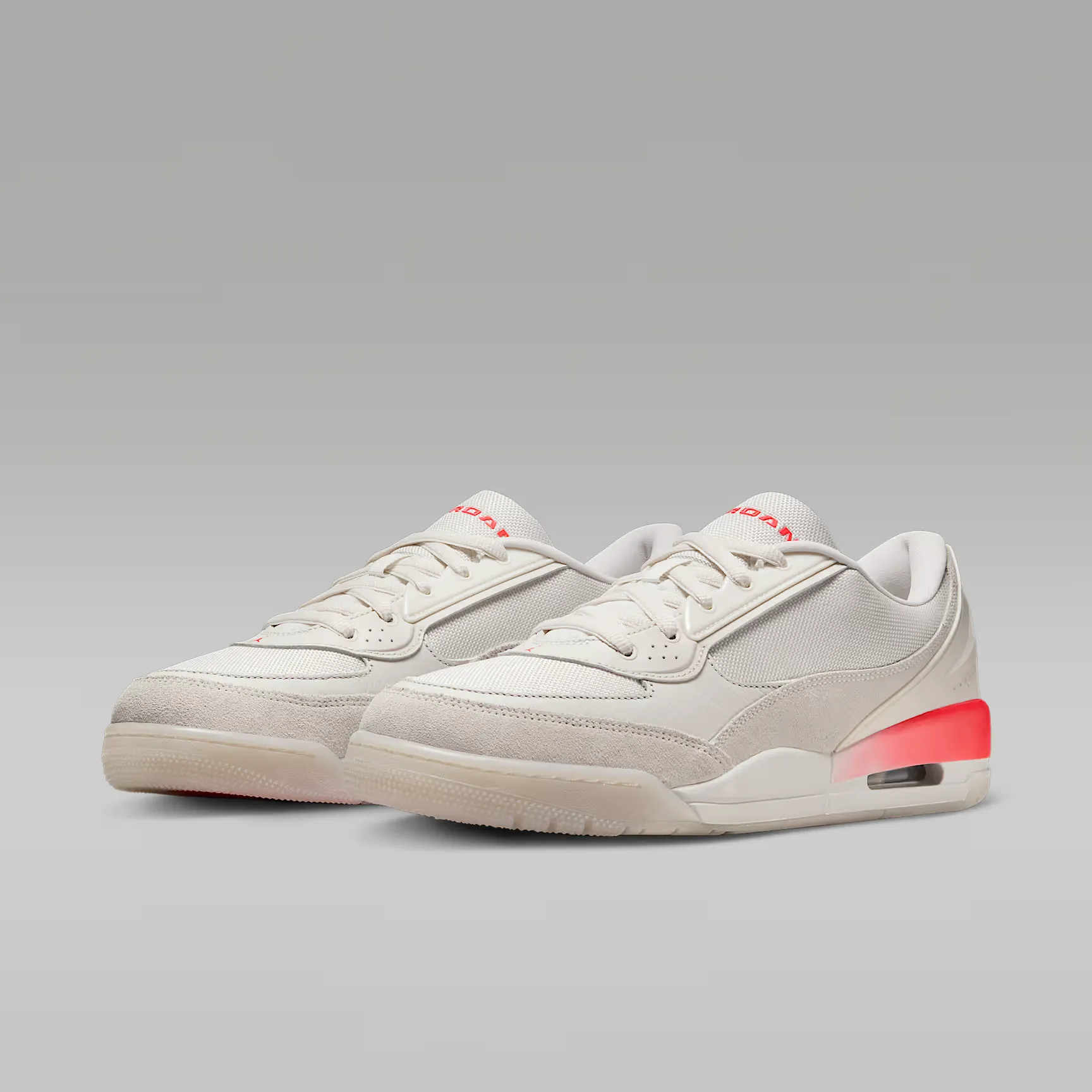 000000_Air-Jordan-Ultra_Phantom-Infrared_II3794-001_img4