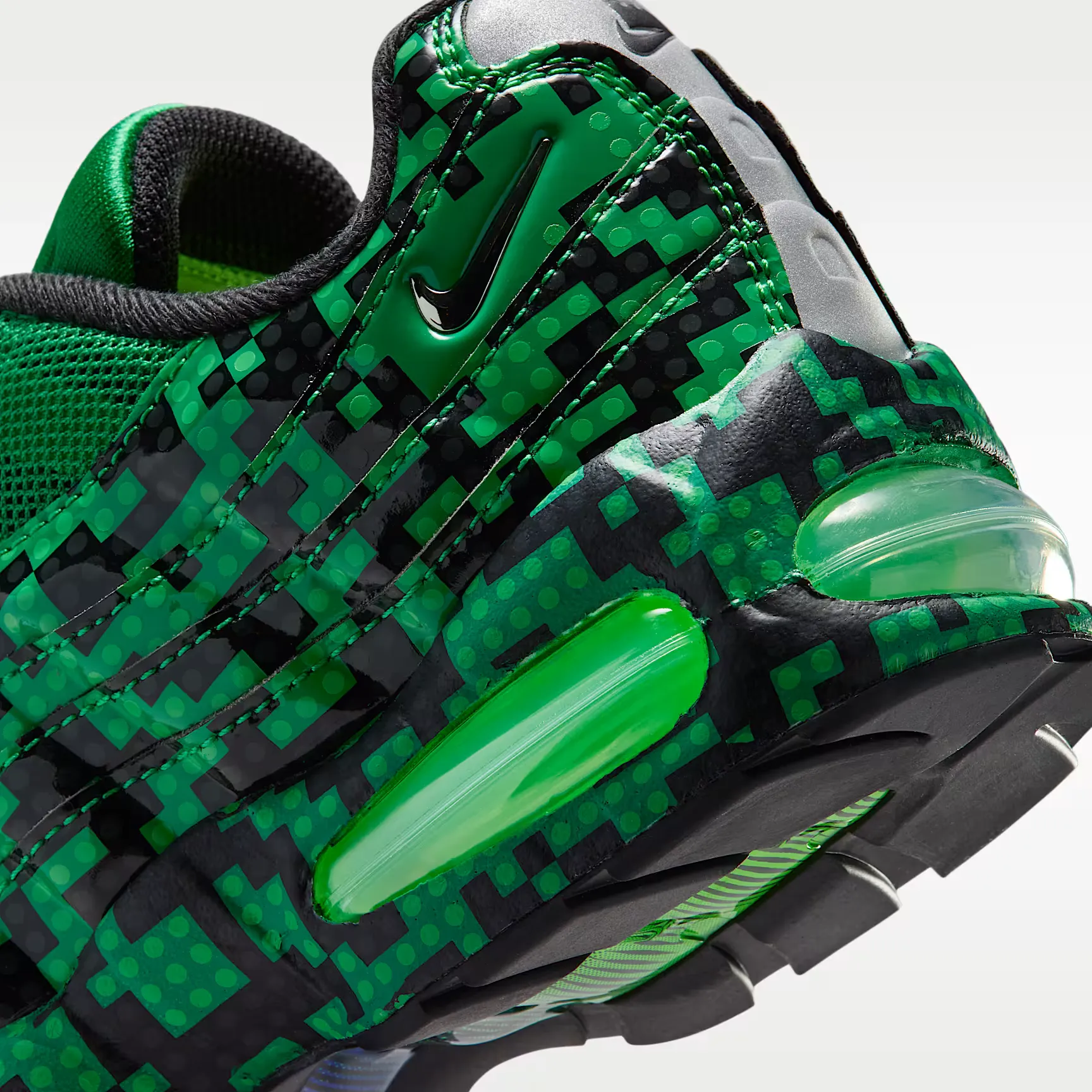000000_Nike-Air-Max-95-GS_Lucky-Green_IO4799-300_img7
