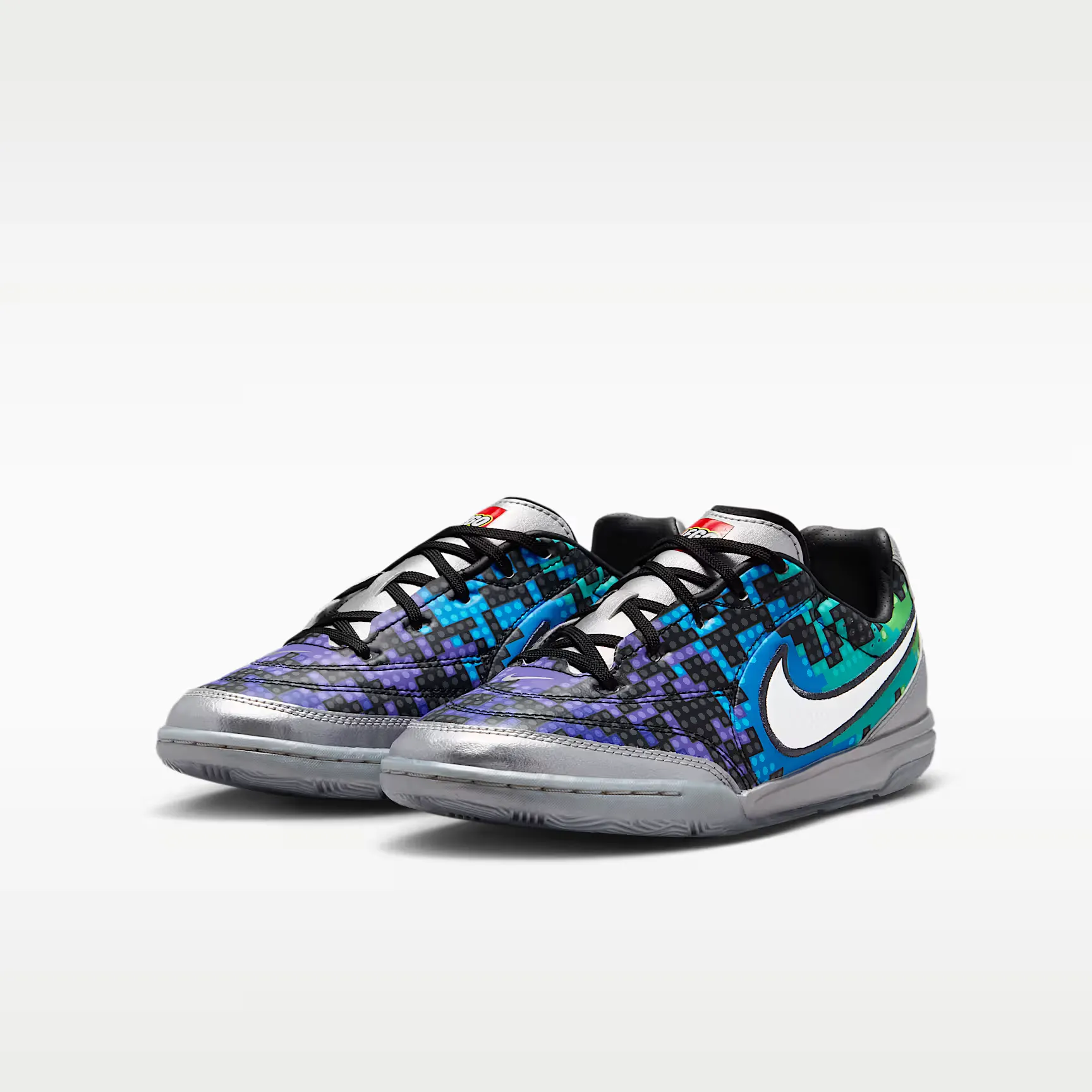 000000_Nike-Jr.-Streetgato-x-LEGO-GS_Brick-Pixel_IO2390-001_img4