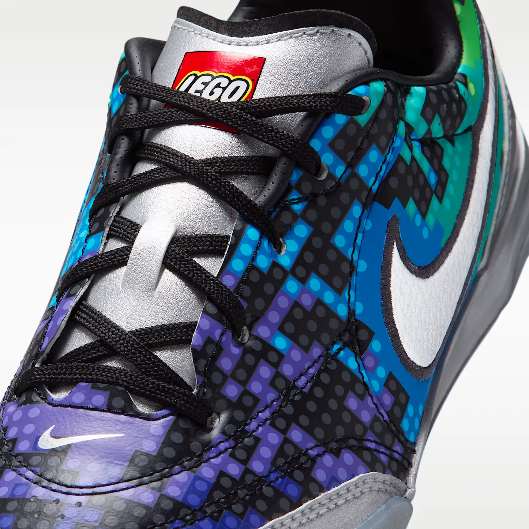 000000_Nike-Jr.-Streetgato-x-LEGO-GS_Brick-Pixel_IO2390-001_img6