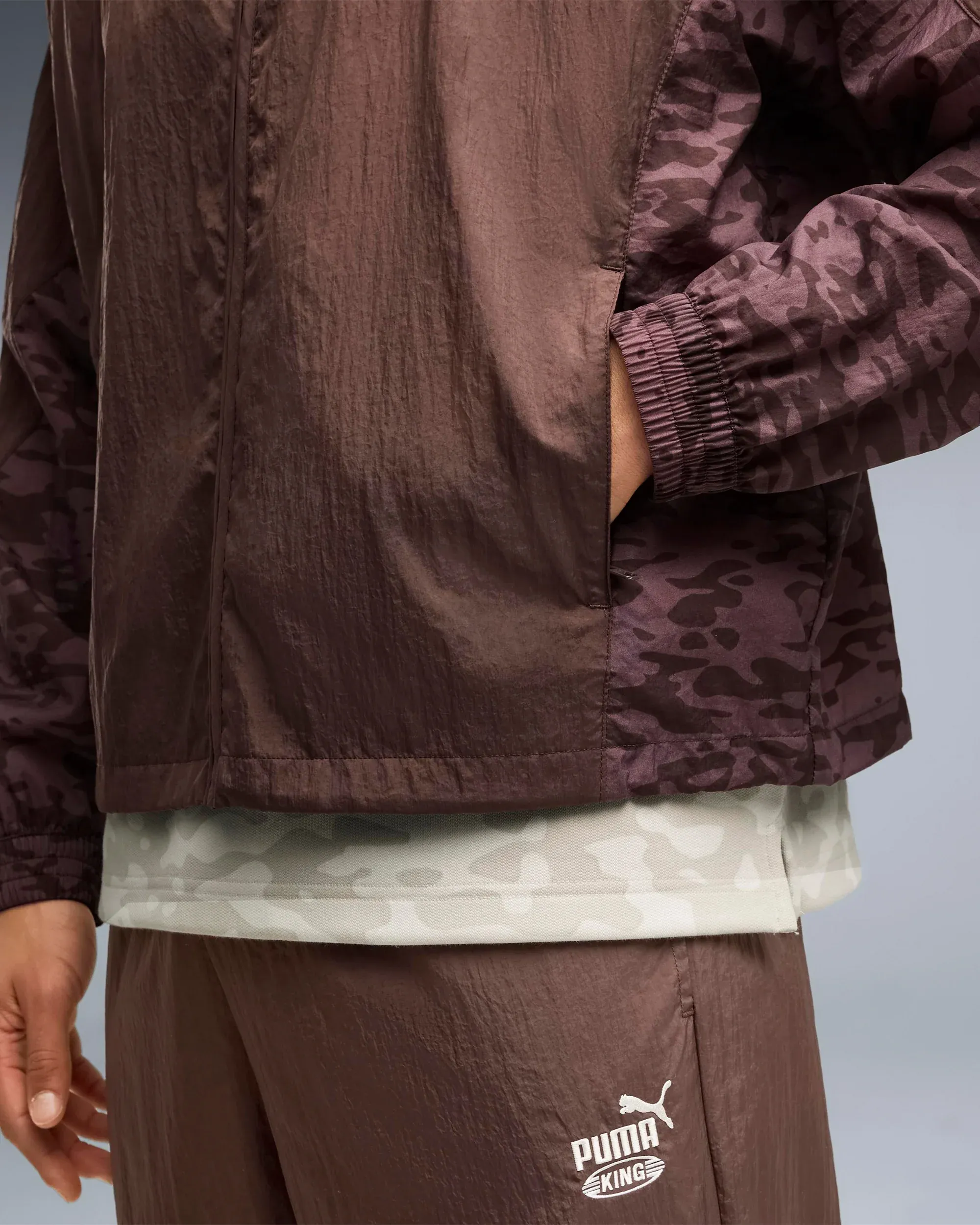 000000_Puma-x-Salehe-Bembury-x-Morocco-King-Logo-Relaxed-Mens-Track-Jacket_Marron_635129-13_img6