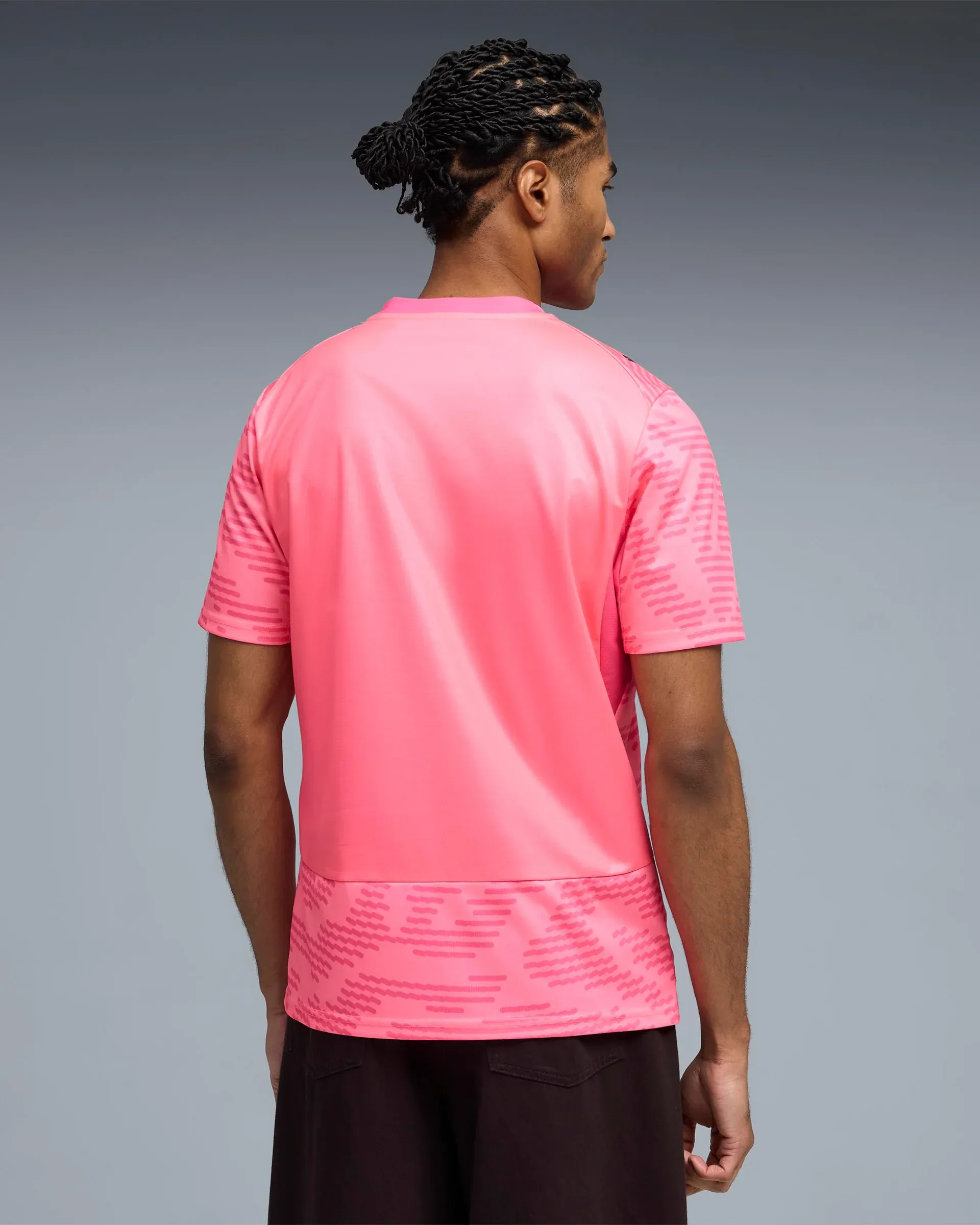 000000_Puma-x-Salehe-Bembury-x-Portugal-Goalkeeper-Logo-Jersey-T-Shirt_Sun-Struck-Fluro-Pink-Pes_787101-81_img3