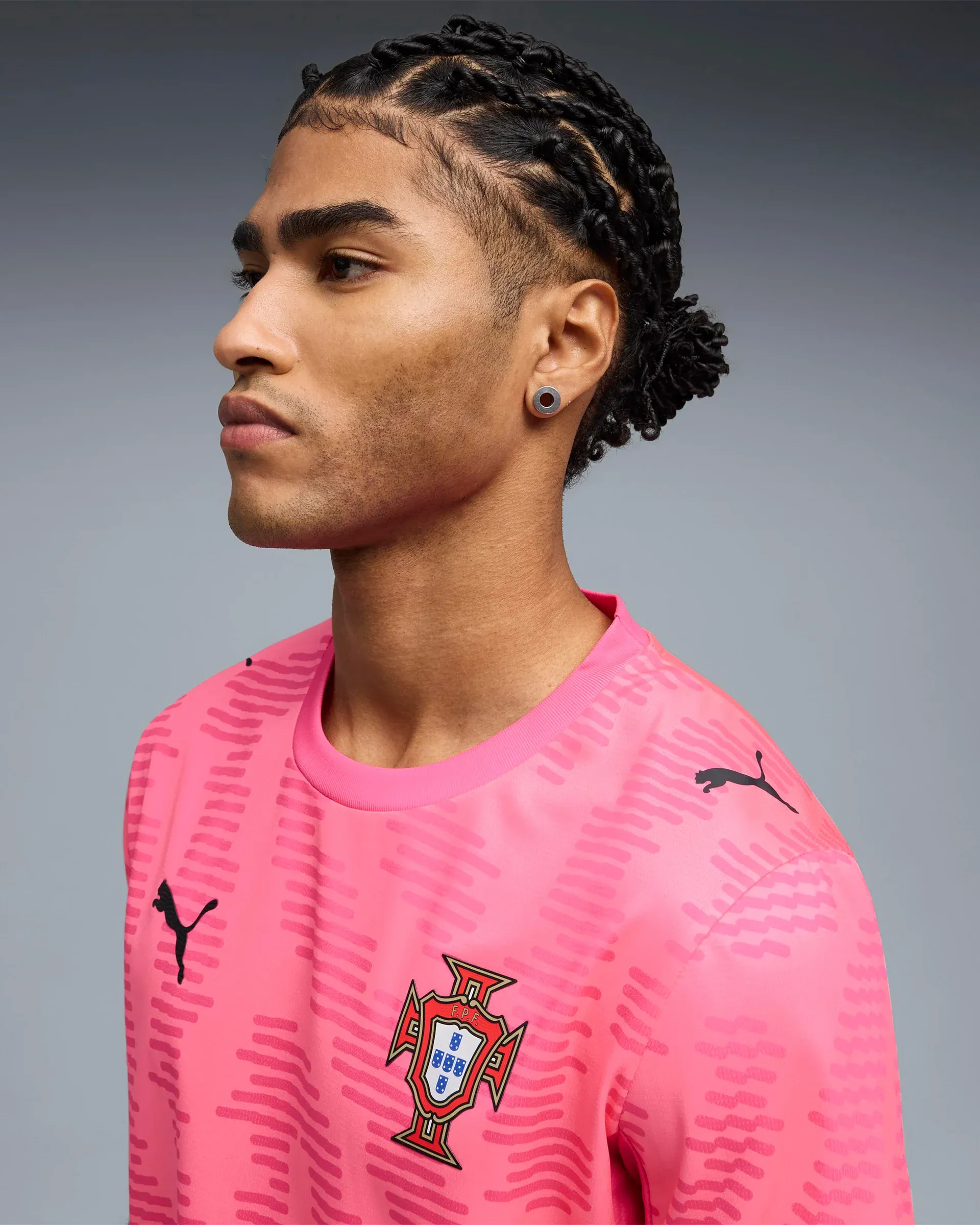 000000_Puma-x-Salehe-Bembury-x-Portugal-Goalkeeper-Logo-Jersey-T-Shirt_Sun-Struck-Fluro-Pink-Pes_787101-81_img6