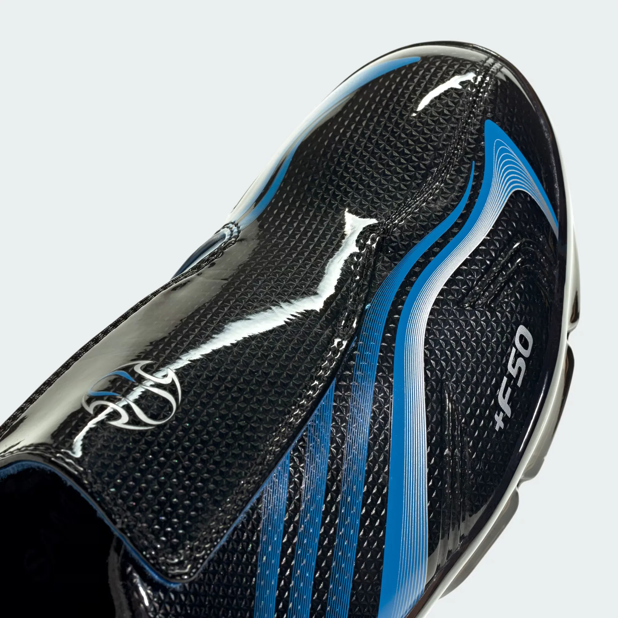 000000_adidas-F50-Walkable_Core-Black-Lucid-Ray-Blue_KH6569_img7