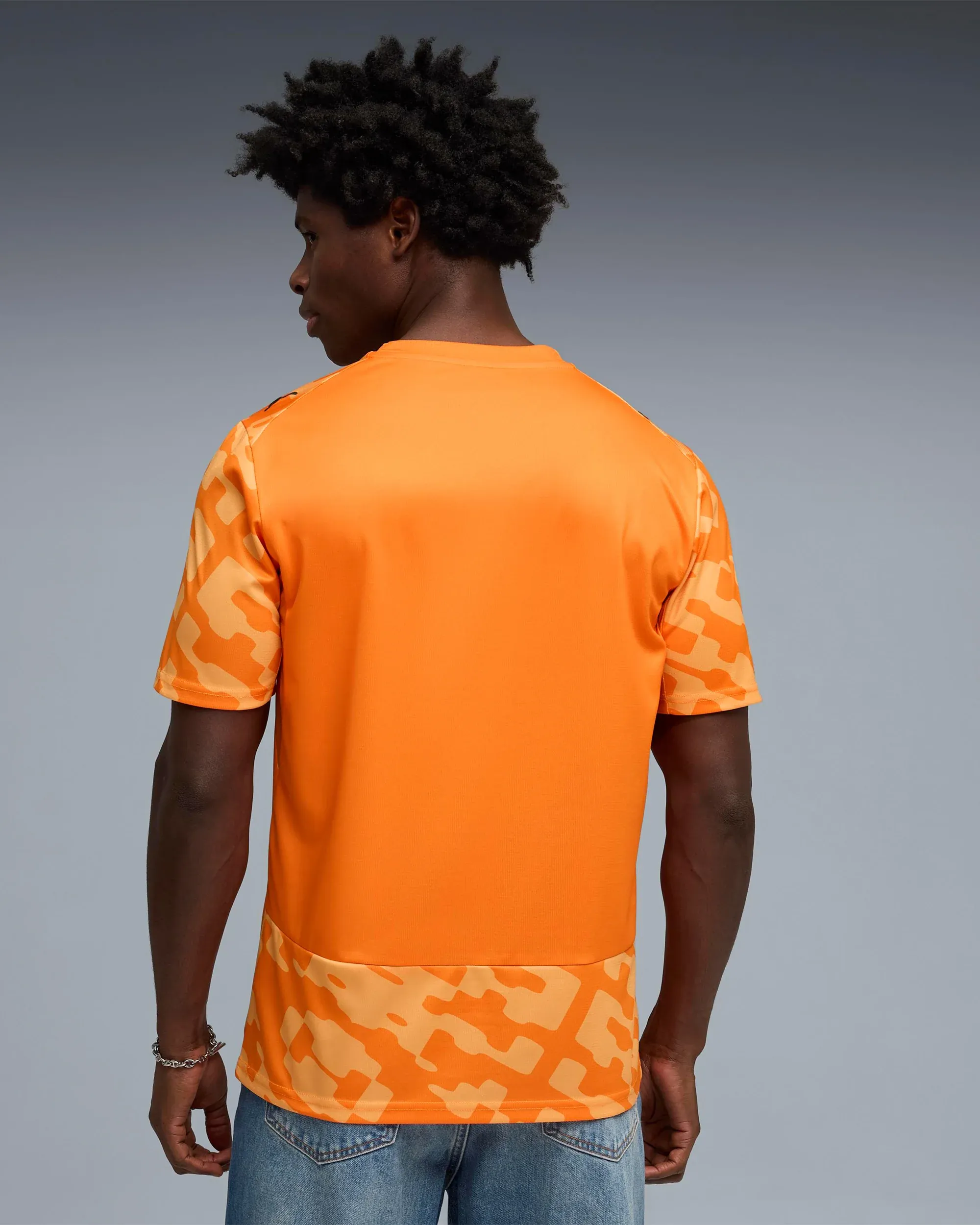 000000_Puma-x-Salehe-Bembury-x-Senegal-Goalkeepers-Logo-Jersey-T-Shirt_Orange_787109-87_img3