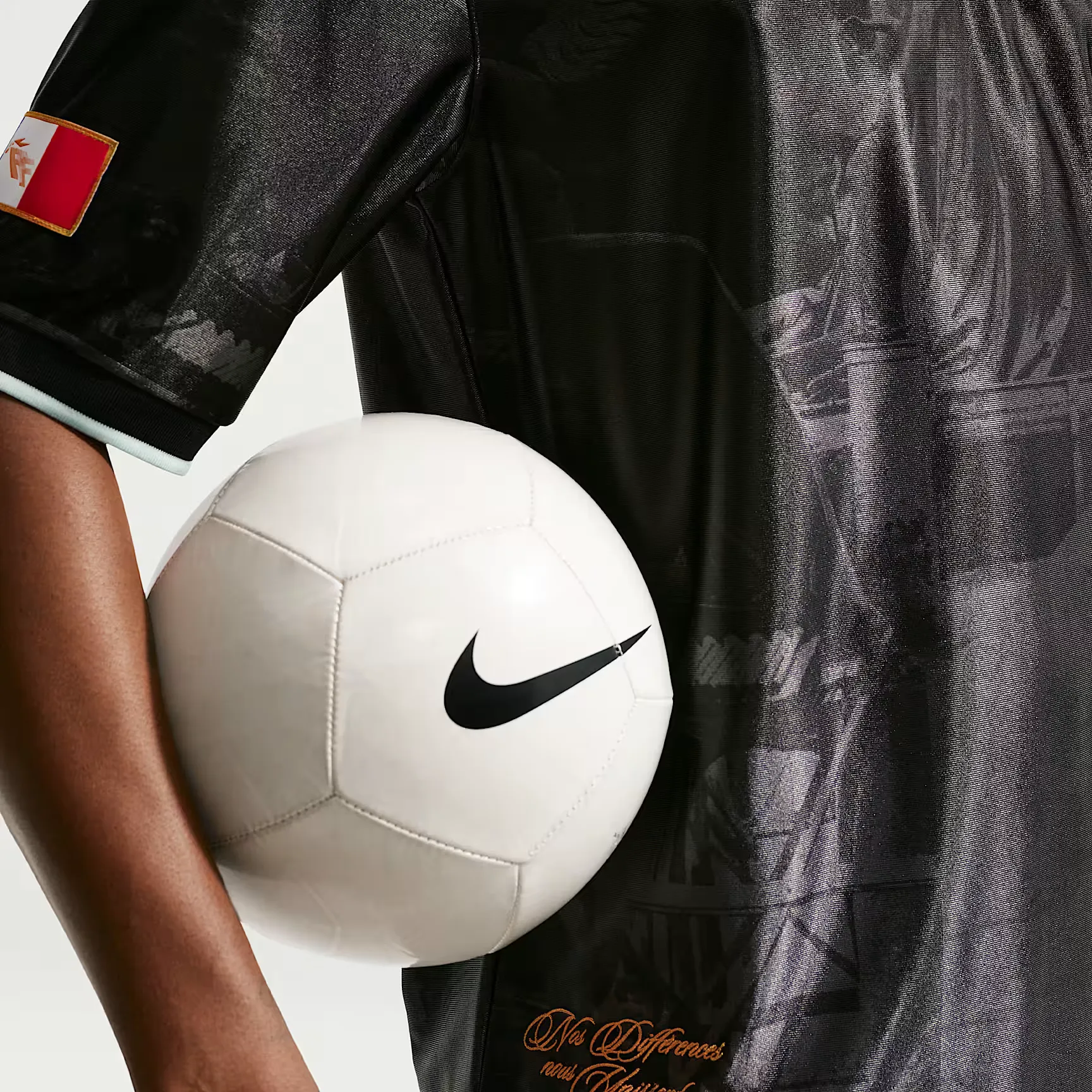 000000_Nike-Dri-FIT-FFF-Energy-Short-Sleeve-Football-Top_Anthracite-Igloo-Metallic-Copper_IH1867-060_img5