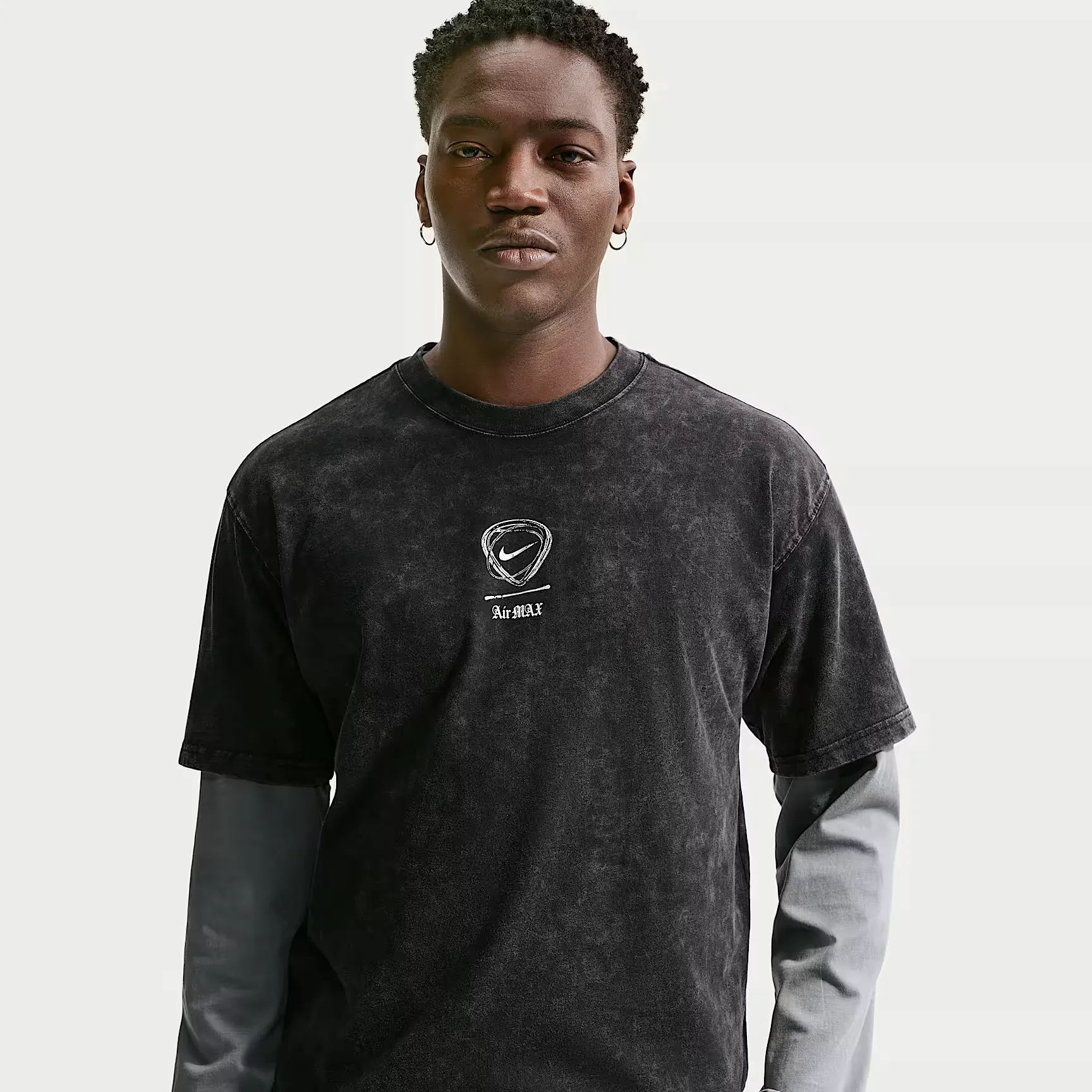 000000_Nike-SB-Mad-90-Pack-Hypervenom-T-Shirt_Black_IR4595-011_img0