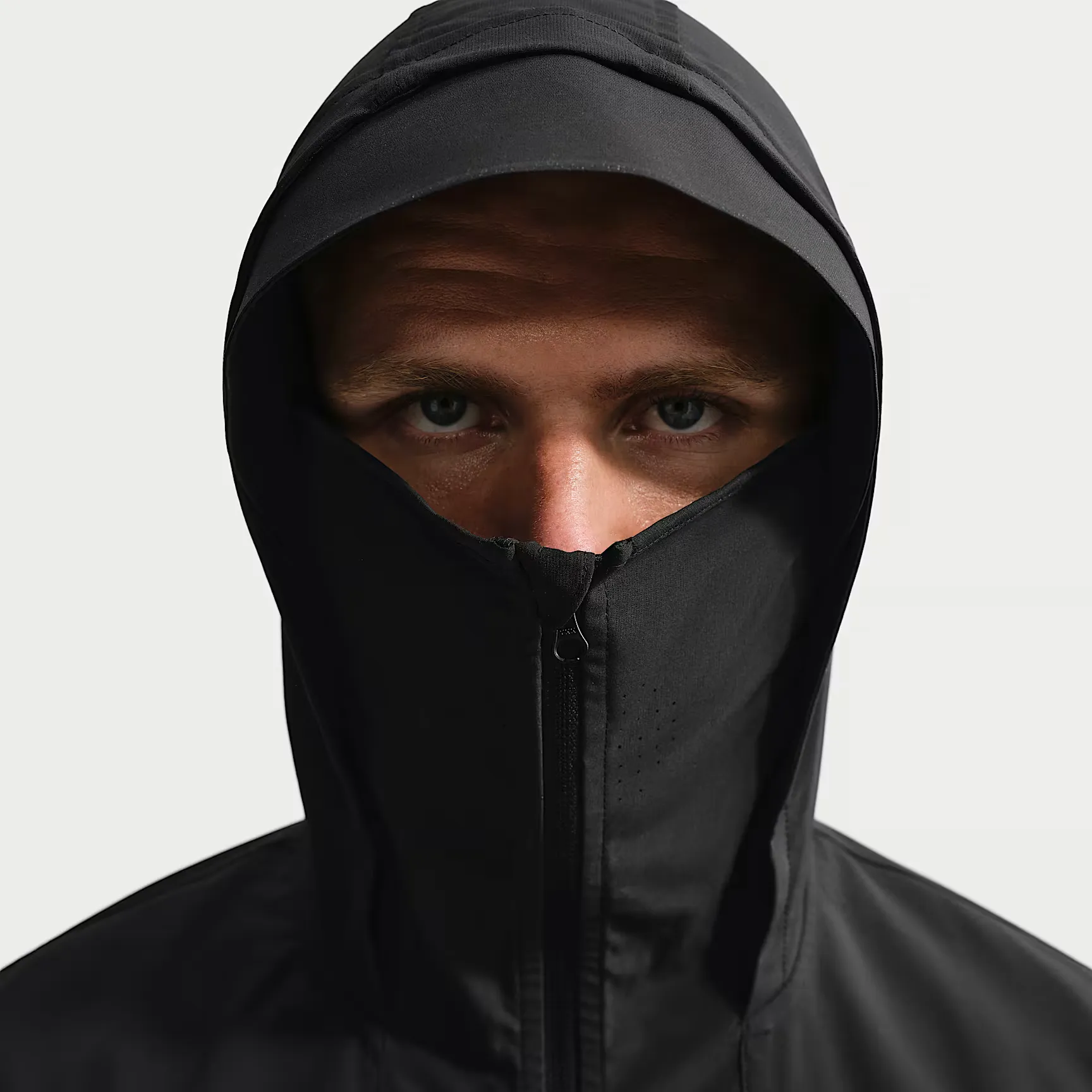 000000_Nike-Dri-FIT-Tech-Helios-Long-Sleeve-Top_Black-Grey-Fog_IF0903-010_img4