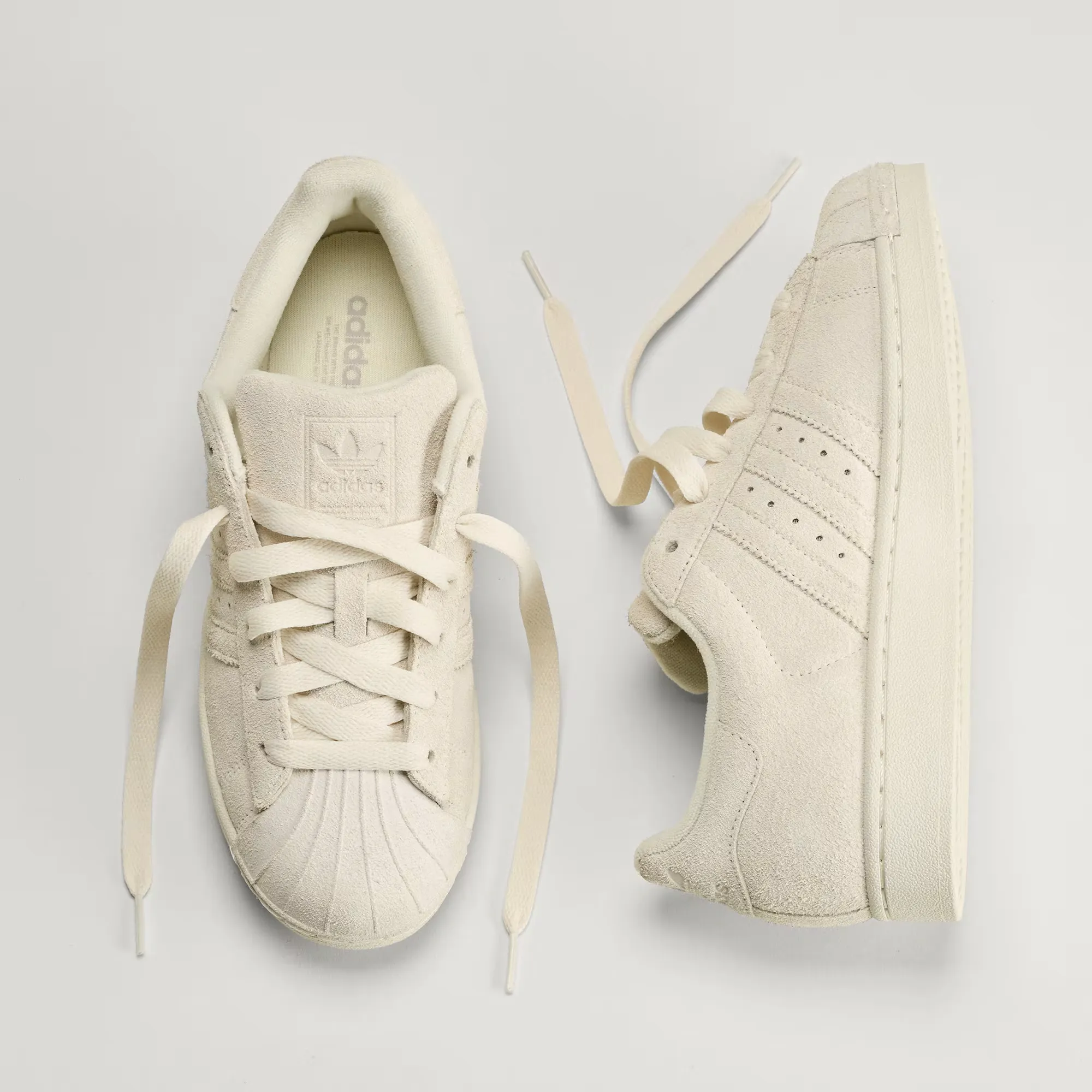 000000_adidas-Superstar-II-WMNS_Off-White-Off-White-Grey-Two_KK3298_img2