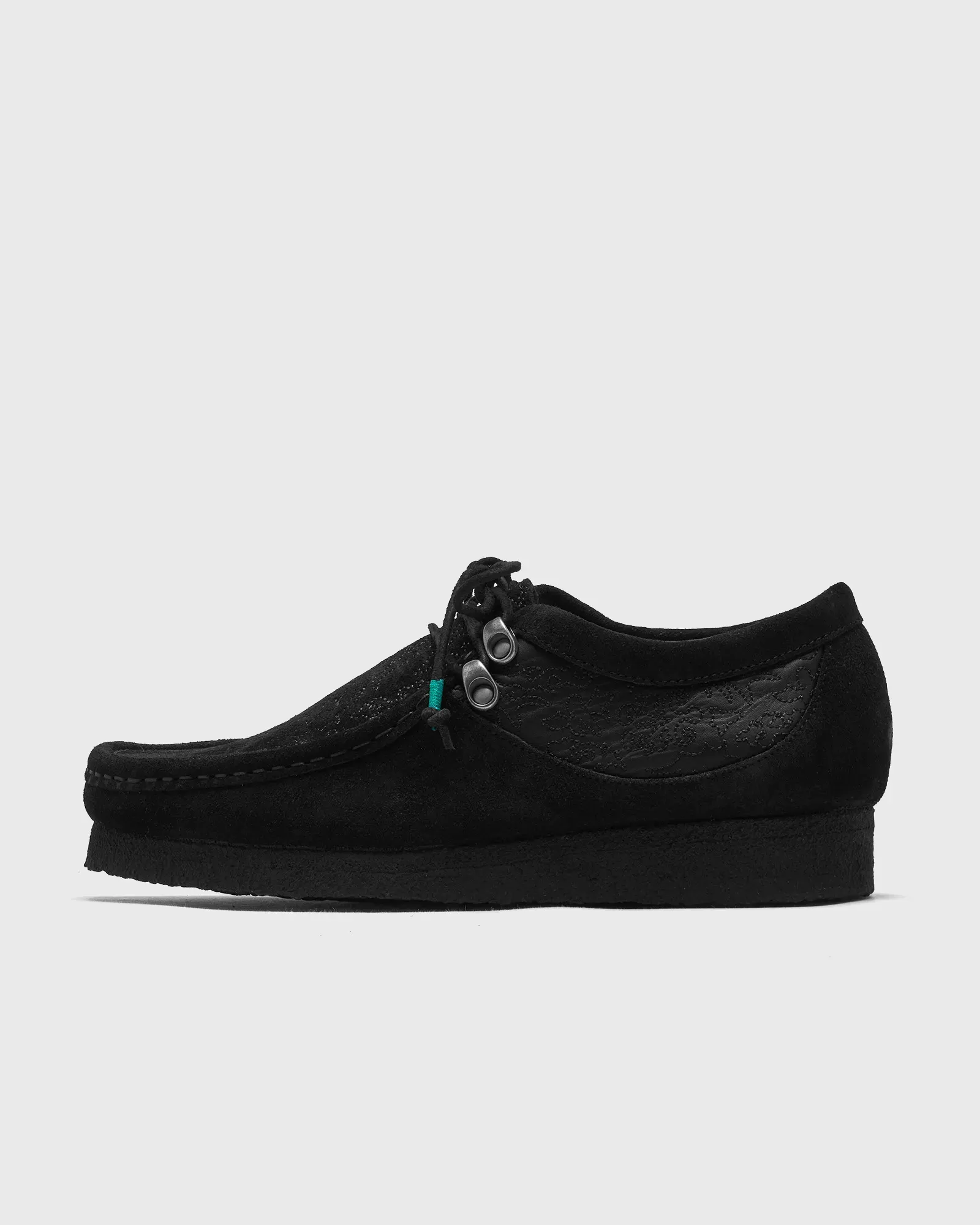 000000_Clarks-x-Andersson-Bell-Wallabee_Black-Embroidery_26185448_img0