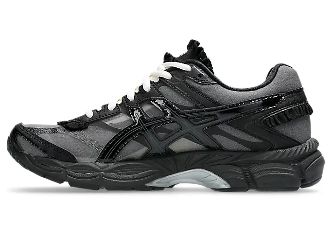 Griff-x-Asics-GEL-Cumulus-16_Black_1203B038-001_img3