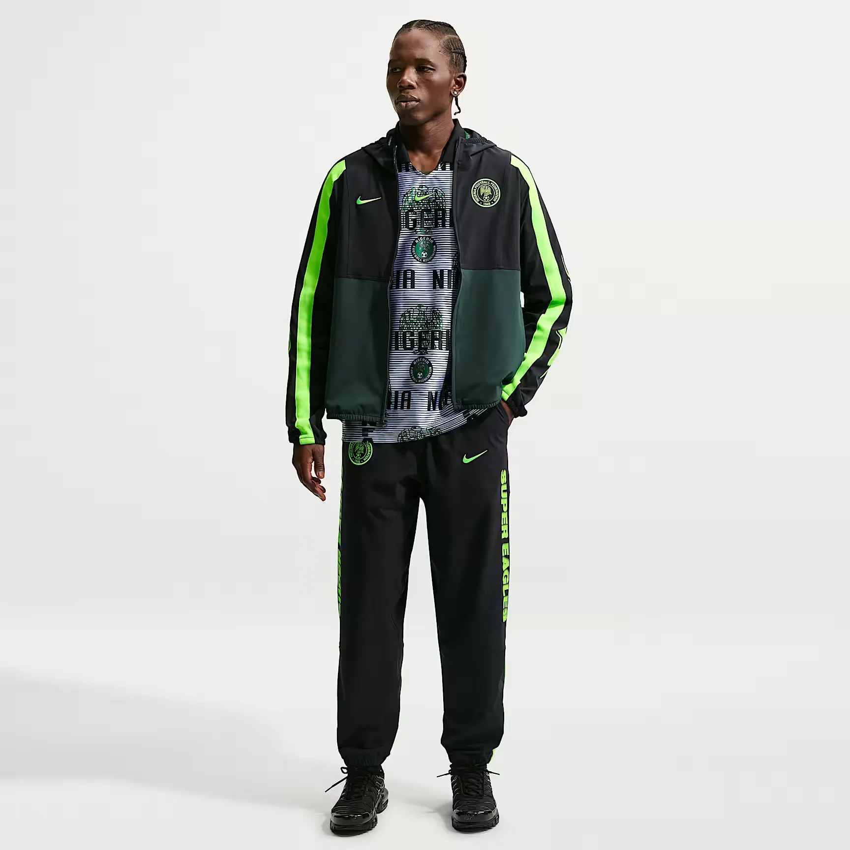 000000_Nike-Dri-FIT-Nigeria-Energy-Woven-Football-Jacket_Black-Pro-Green_IH1286-010_img3