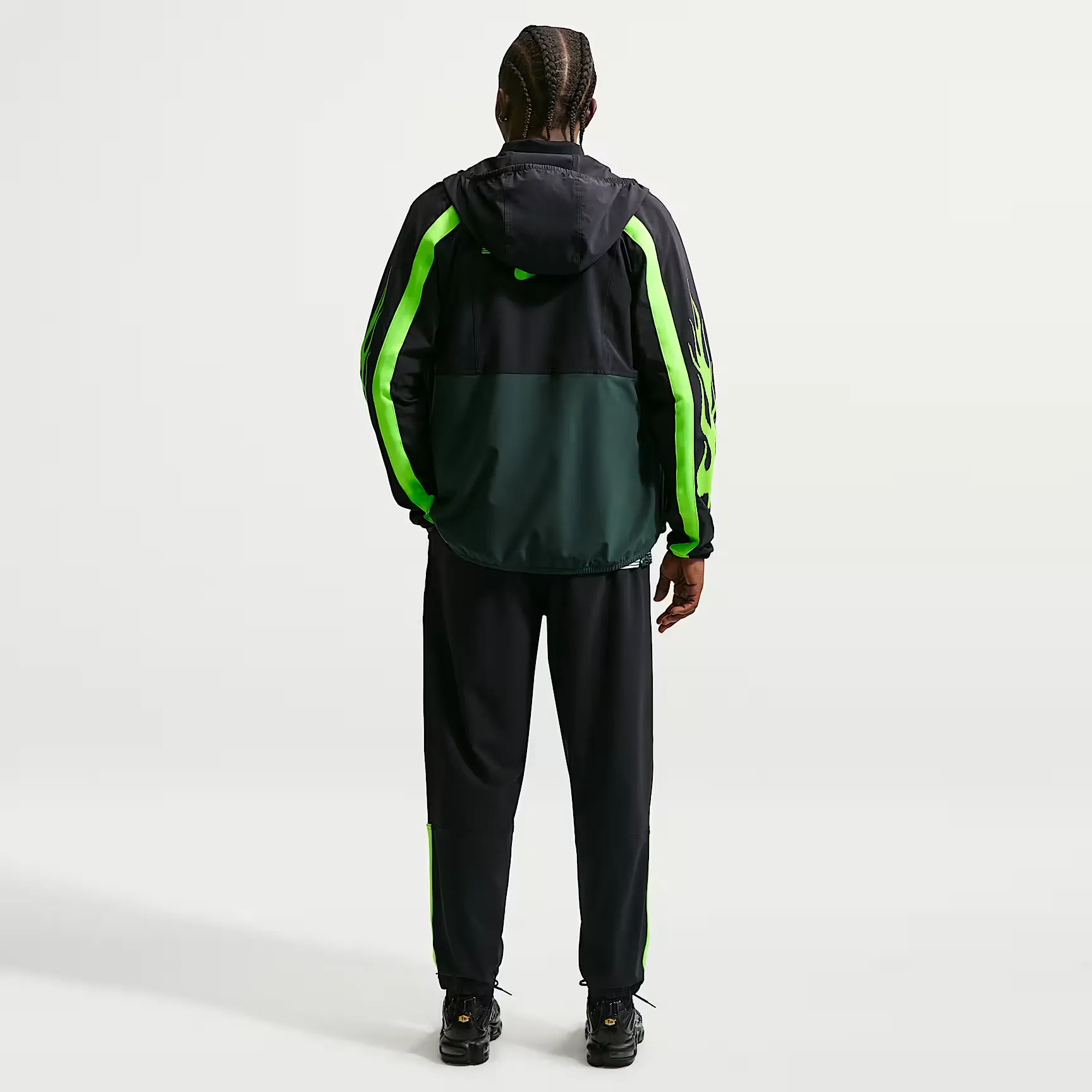 000000_Nike-Dri-FIT-Nigeria-Energy-Woven-Football-Jacket_Black-Pro-Green_IH1286-010_img4