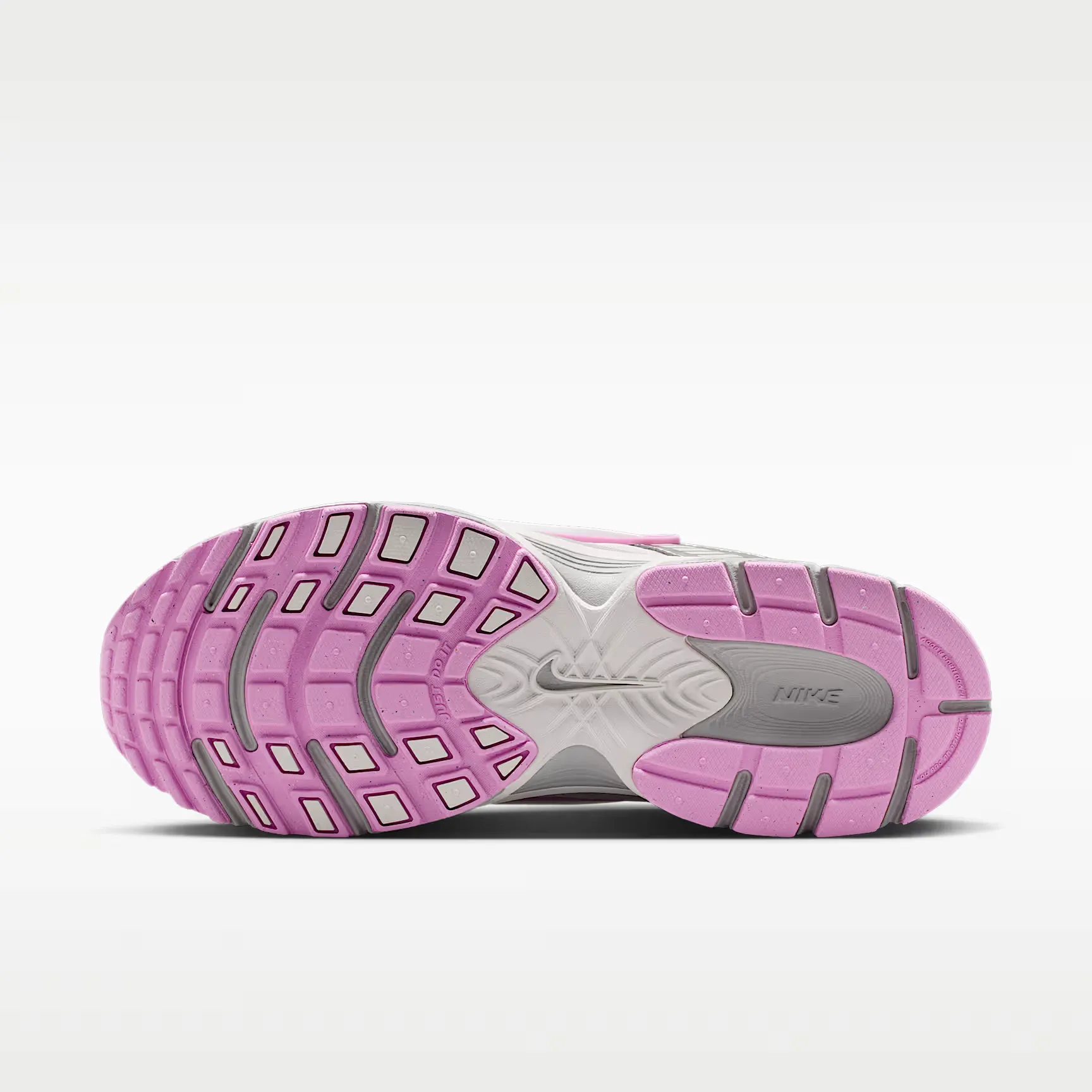 000000_Nike-V5-RNR-WMNS_Light-Smoke-Grey-Light-Magenta_HQ7901-009_img1