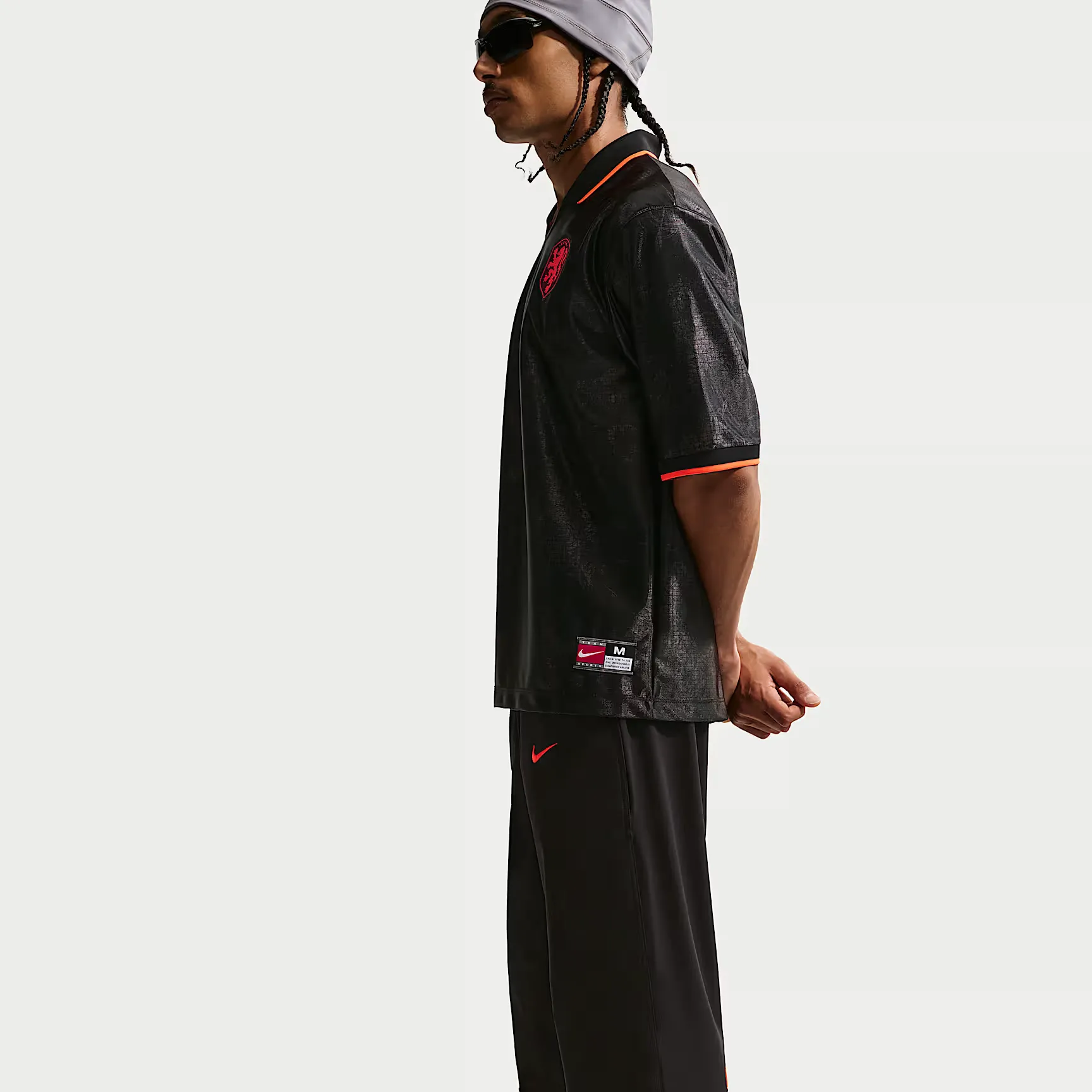 000000_Nike-Dri-FIT-Pays-Bas-Energy-Woven-Football-Pants_NoirHyper-Crimson_IH1882-010_img3