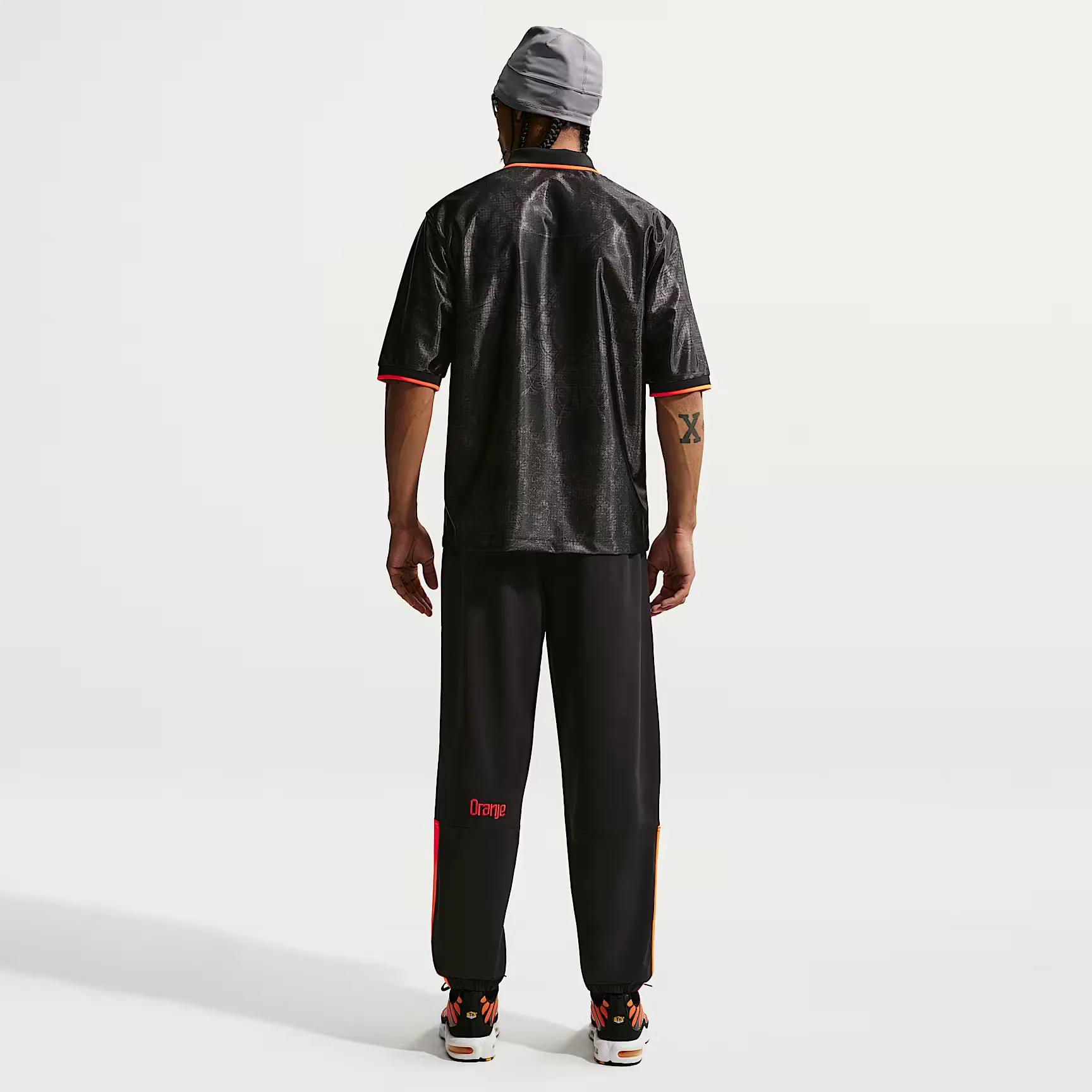 000000_Nike-Dri-FIT-Pays-Bas-Energy-Woven-Football-Pants_NoirHyper-Crimson_IH1882-010_img4