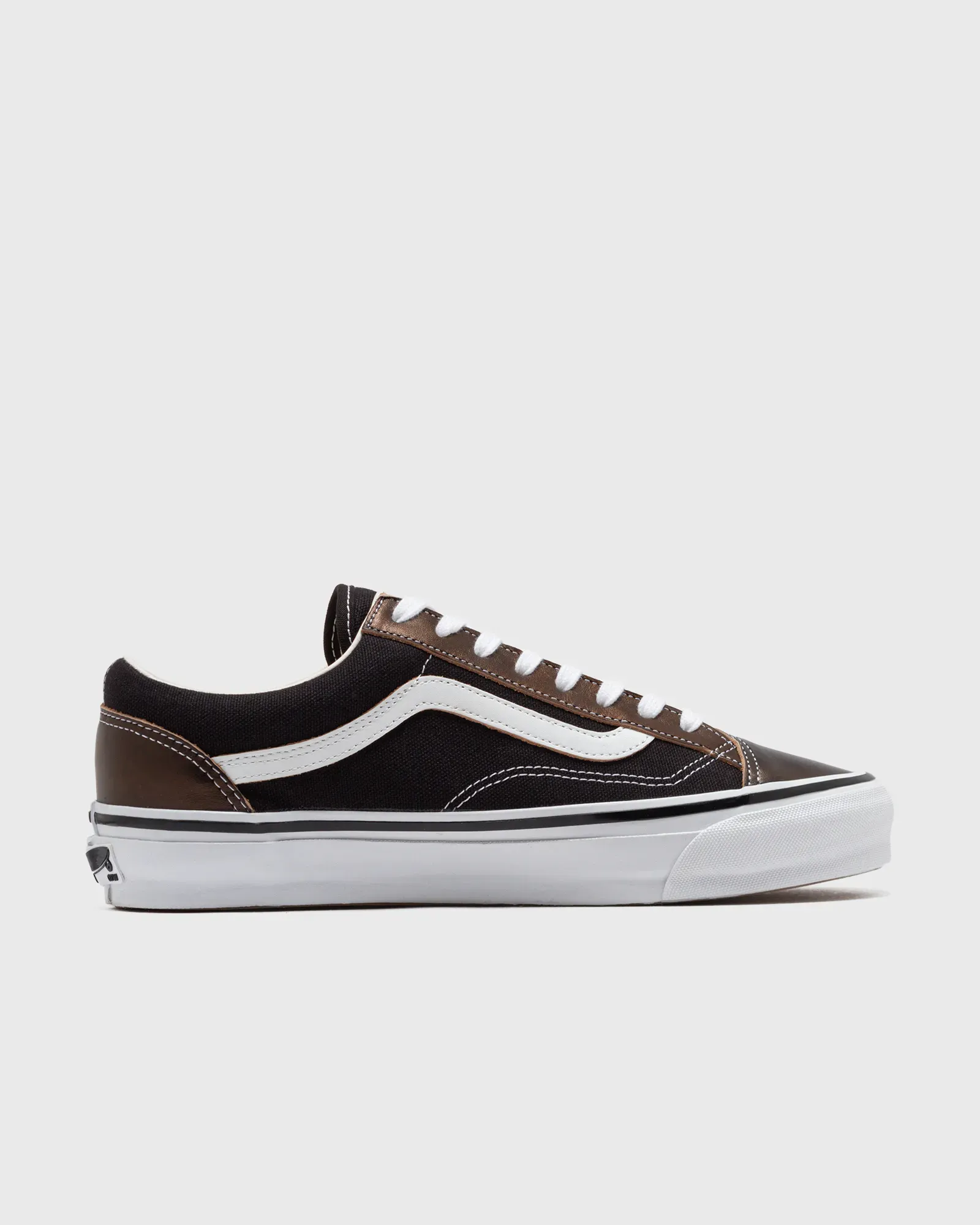 000000_Vans-OTW-Old-Skool-36-Vibram_Black_VN000D2GBA21_img2