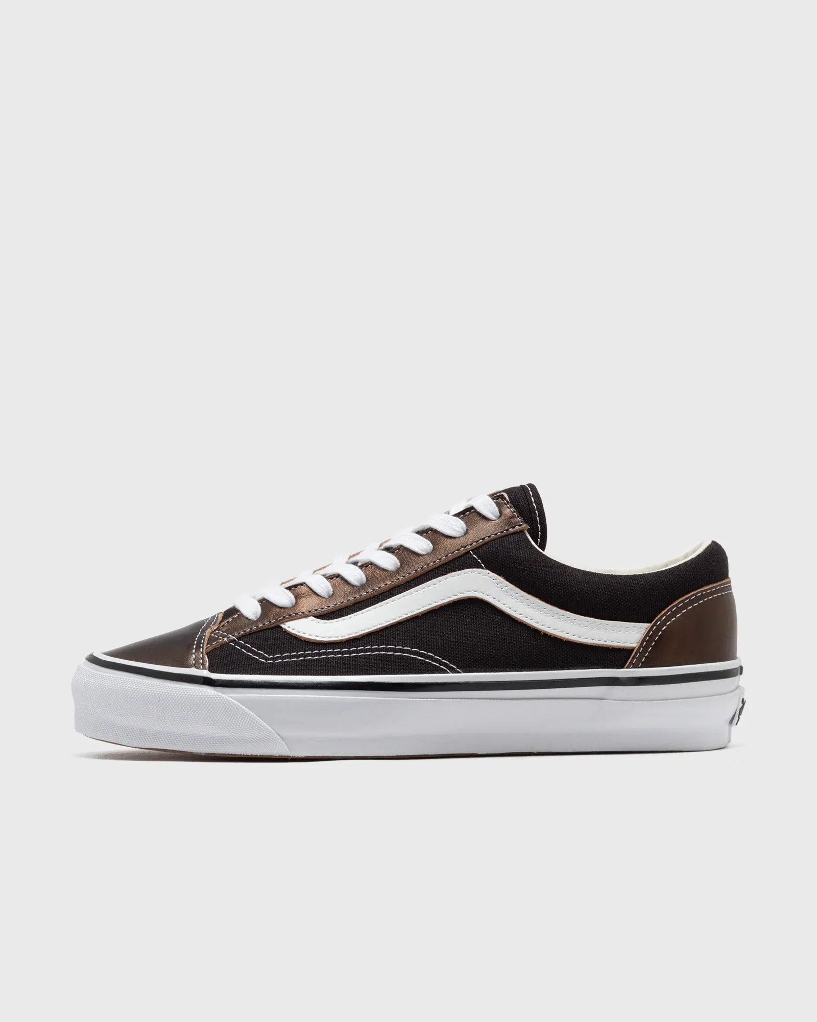 000000_Vans-OTW-Old-Skool-36-Vibram_Black_VN000D2GBA21_img0