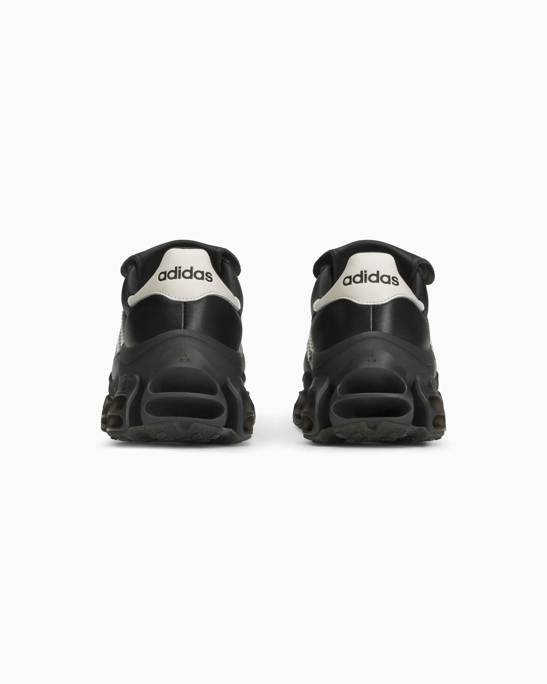 000000_adidas-Originals-x-Willy-Chavarria-Megaride-Copa_Core-Black_KZ8743_img5