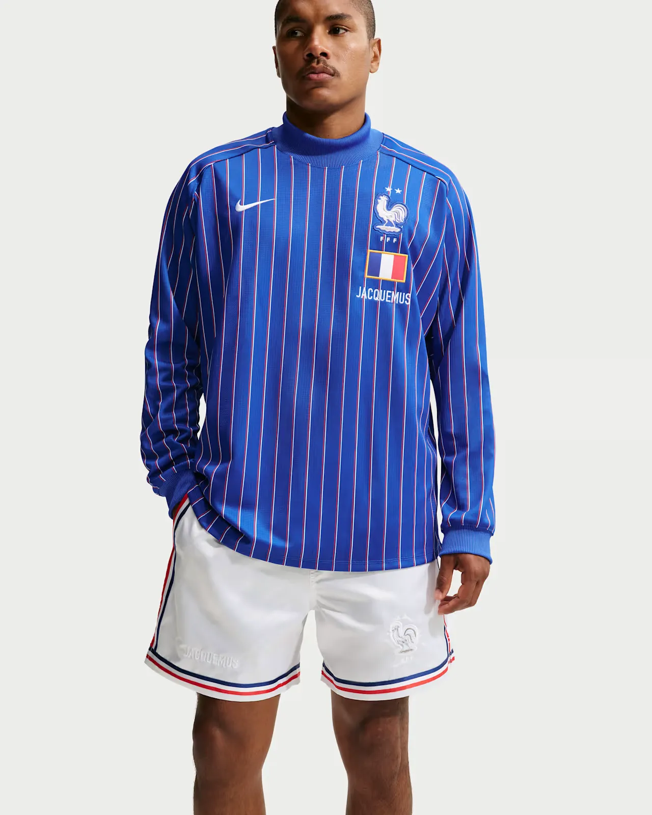 000000_Jacquemus-x-FFF-x-Nike-Shorts_France_IQ3867-100_img3