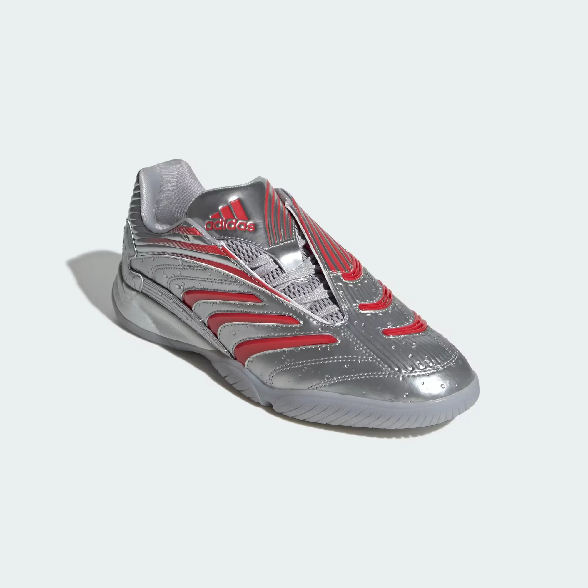 000000_adidas-x-Coca-Cola-Predator-Sala_Silver-Metallic-Grey-Two_KH6906_img3