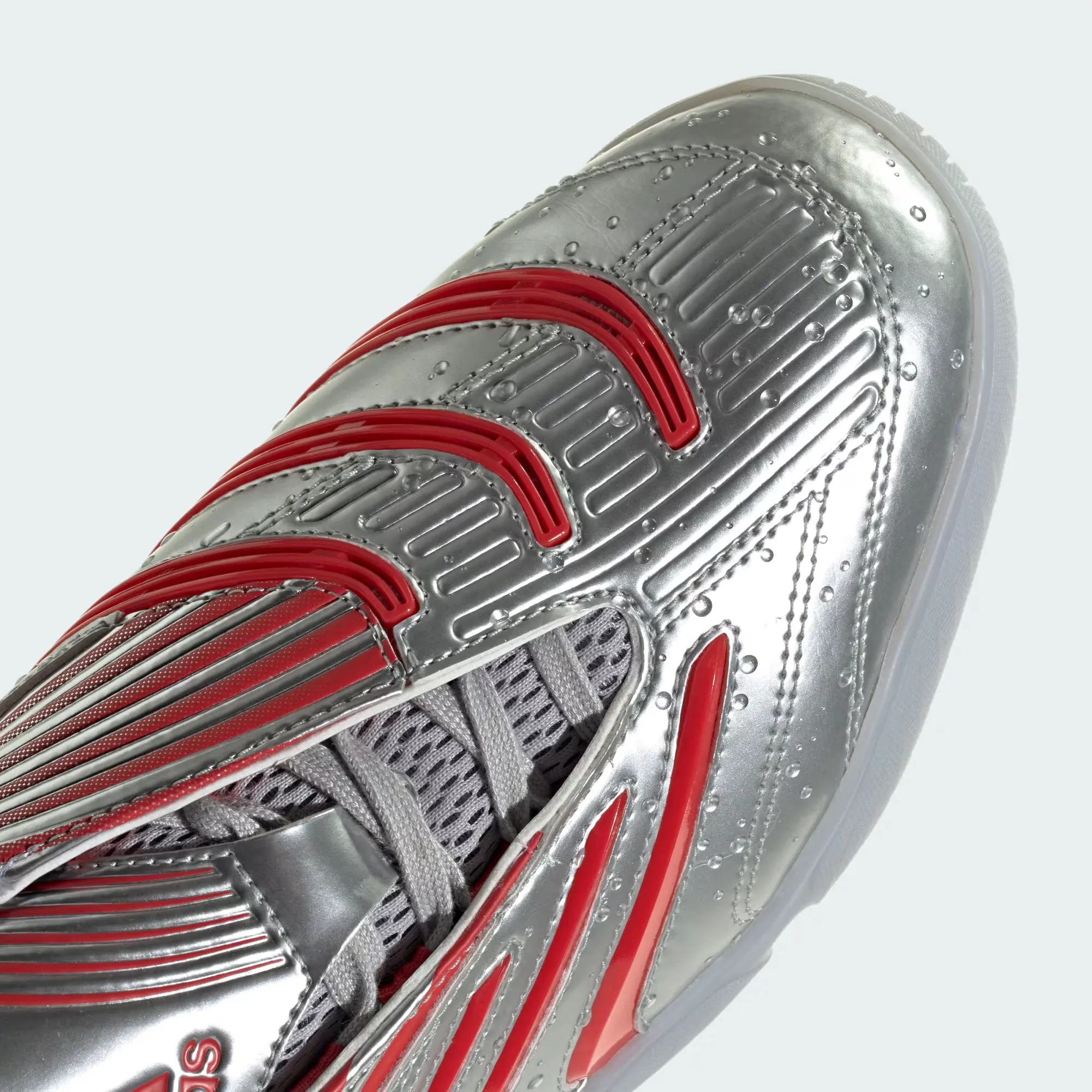 000000_adidas-x-Coca-Cola-Predator-Sala_Silver-Metallic-Grey-Two_KH6906_img7