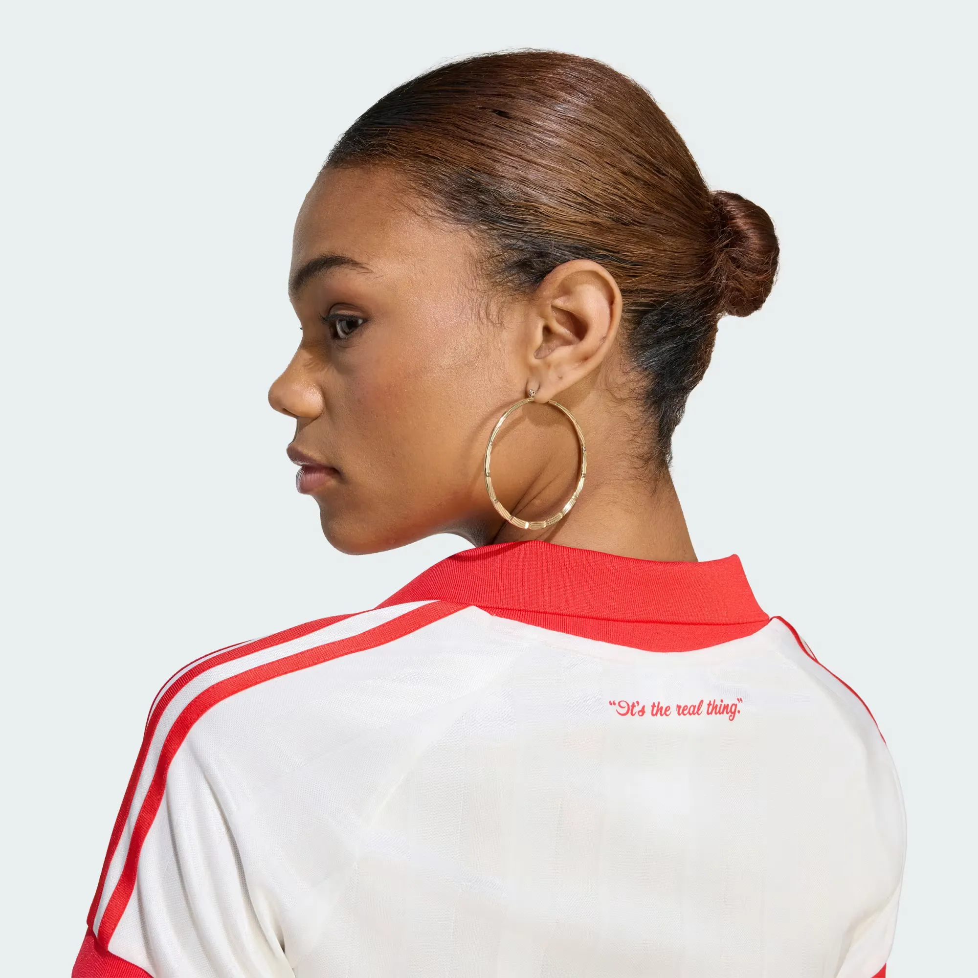000000_adidas-x-Coca-Cola-Maillot-Cropped-WMNS_Core-White_KY7571_img5