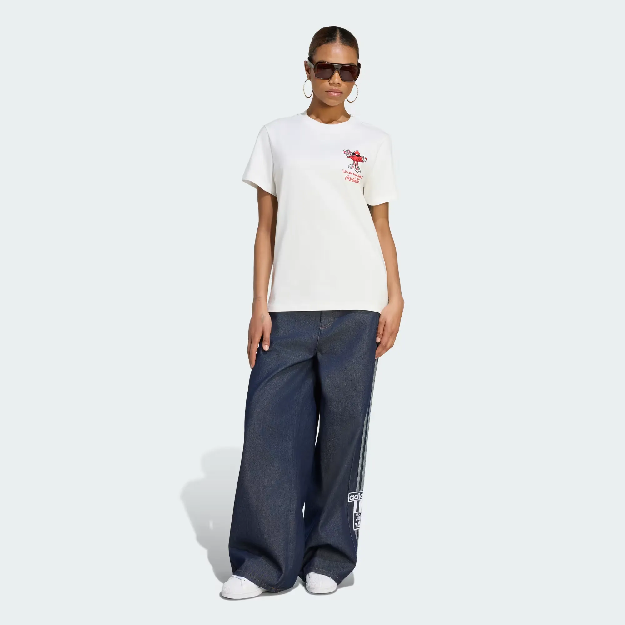 000000_adidas-x-Coca-Cola-Trefi-T-shirt-WMNS_Core-White_KY7572_img3