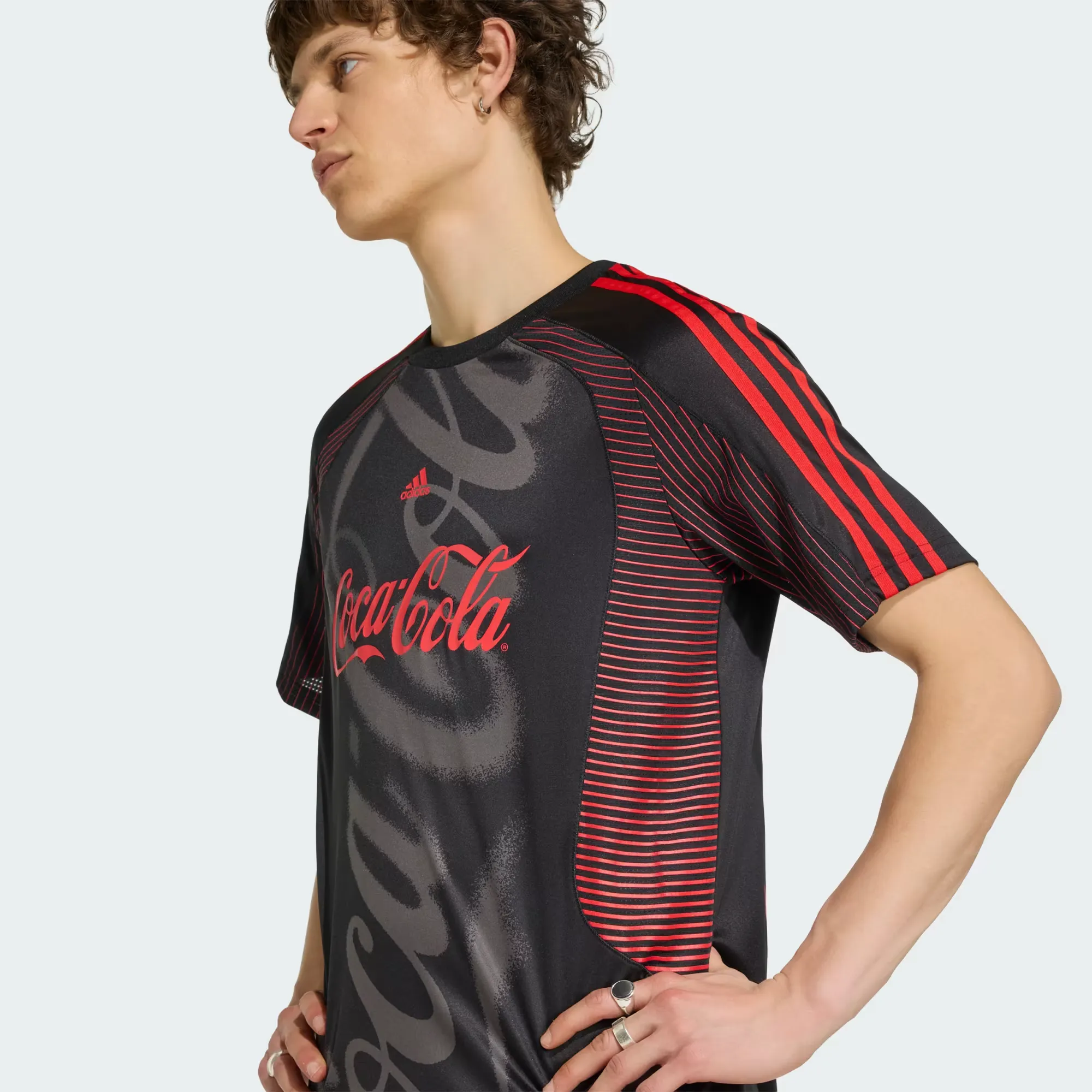 000000_adidas-x-Coca-Cola-Teamgeist-26-Maillot_Black_KY2104_img5