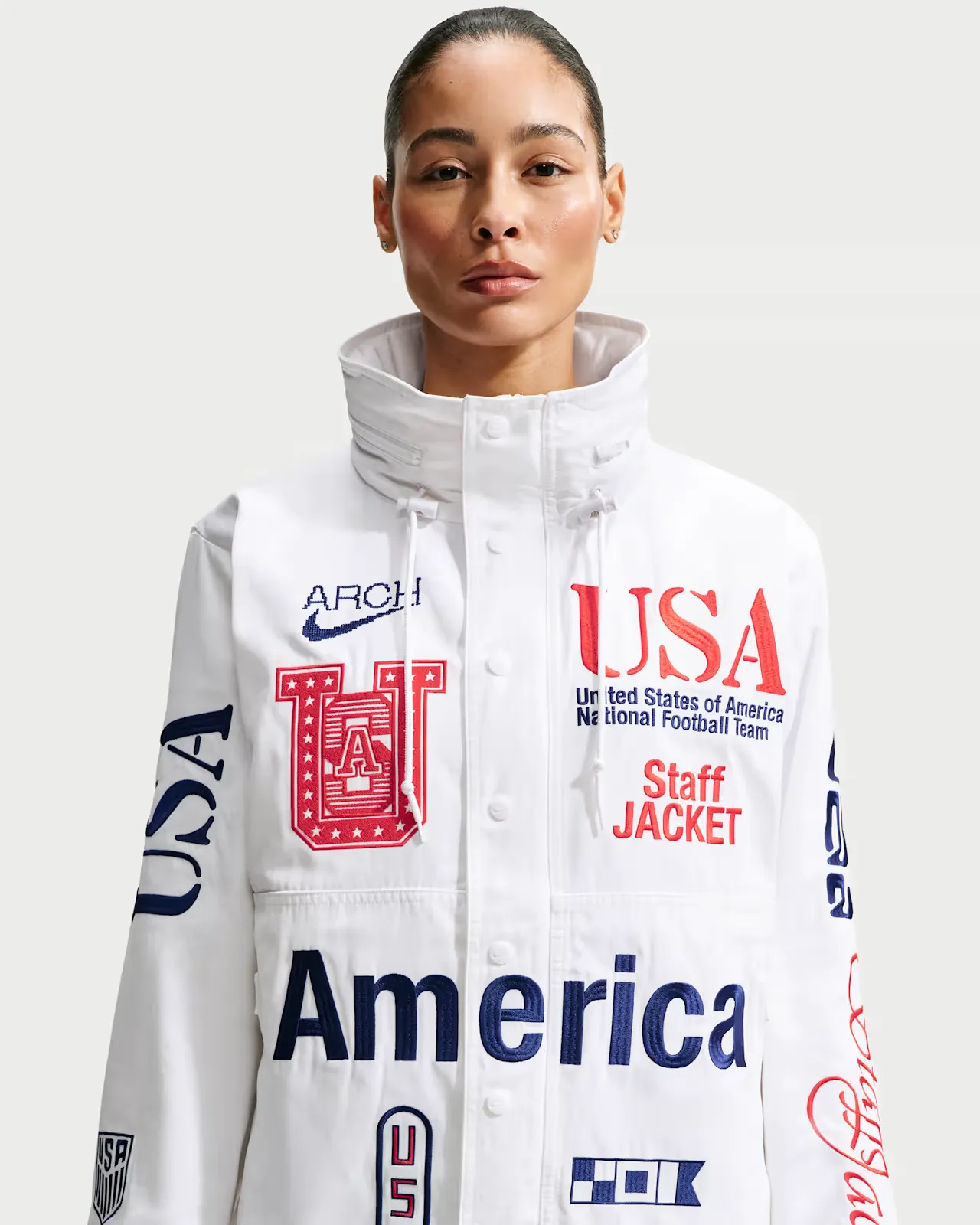 VAA-x-USA-x-Nike-Woven-Staff-Jacket_White_II9805-100_img0