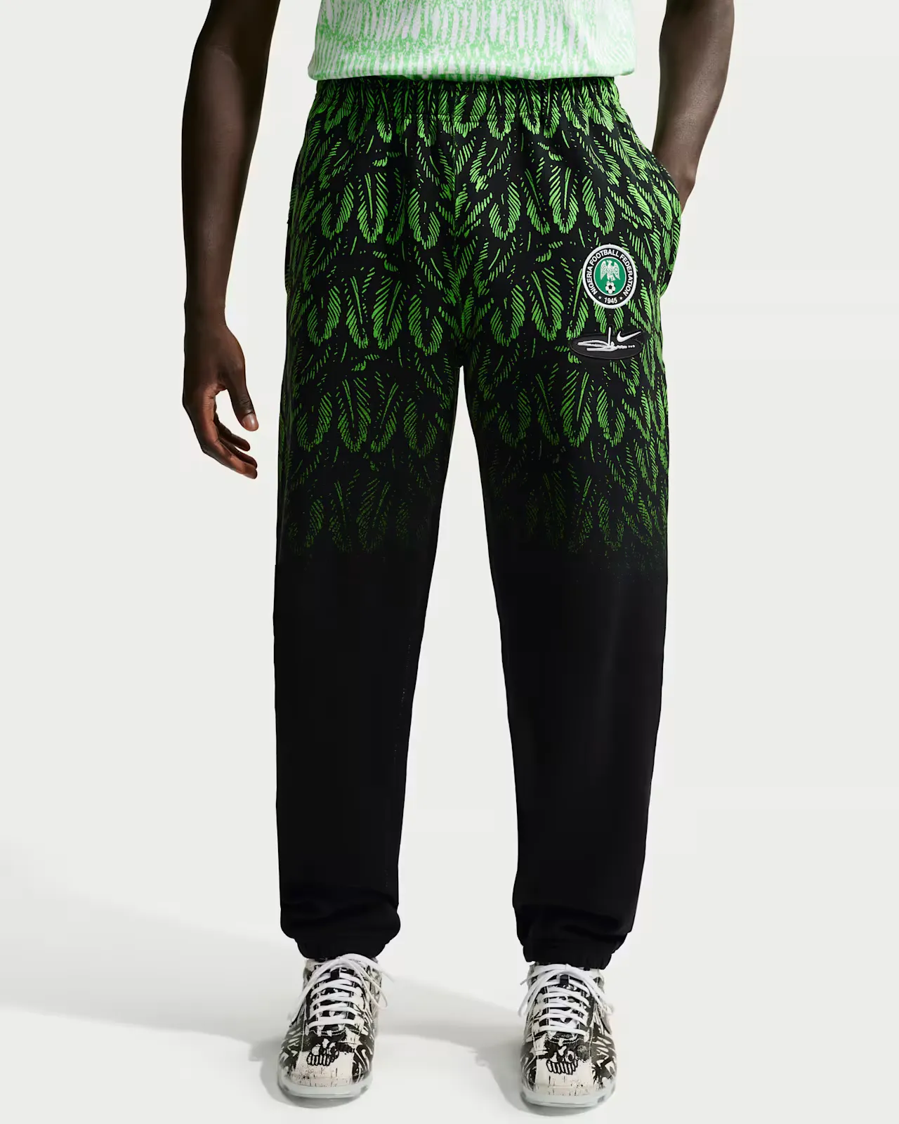 Slawn-x-Nigeria-x-Nike-Fleece-Pants_Black-Green_IR5218-010_img1