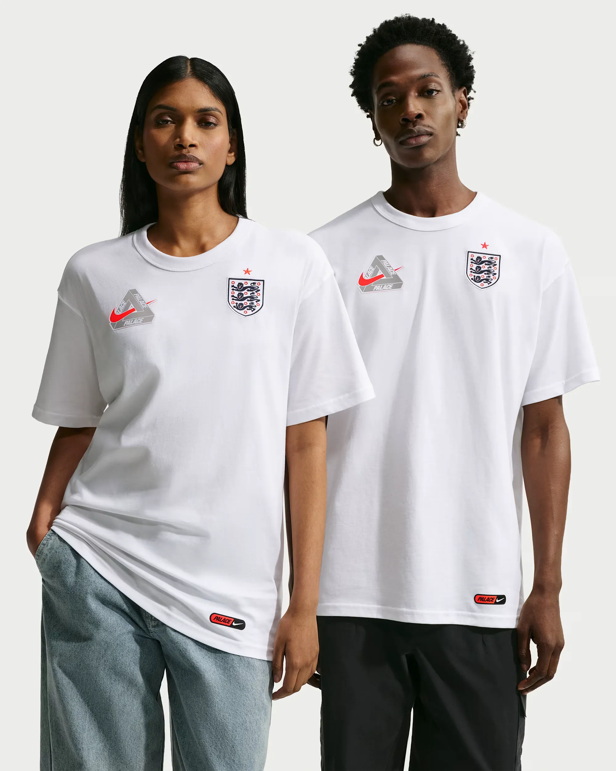 000000_Nike-x-Palace-England-T-Shirt_White_IM6598-100_img0