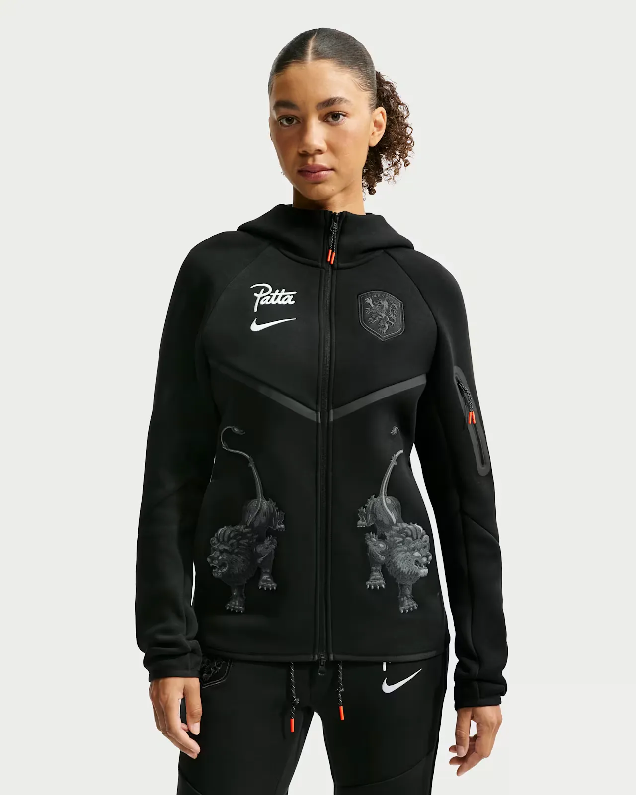 Patta-x-Netherlands-x-Nike-Tech-Fleece-Full-Zip-Windrunner-Hoodie_Black_IM3206-010_img1