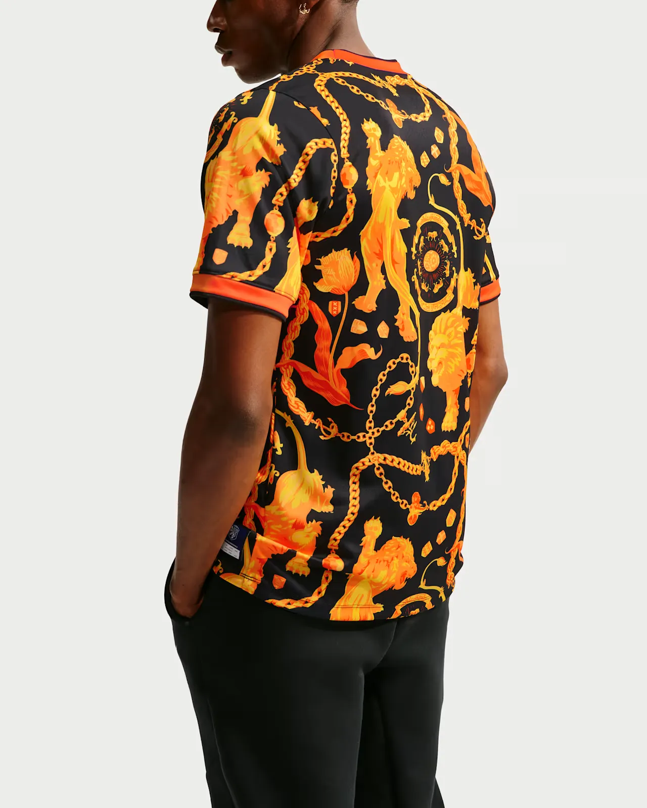 Patta-x-Netherlands-x-Nike-Academy-Pro-Top_Black-Orange_IH1678-010_img1