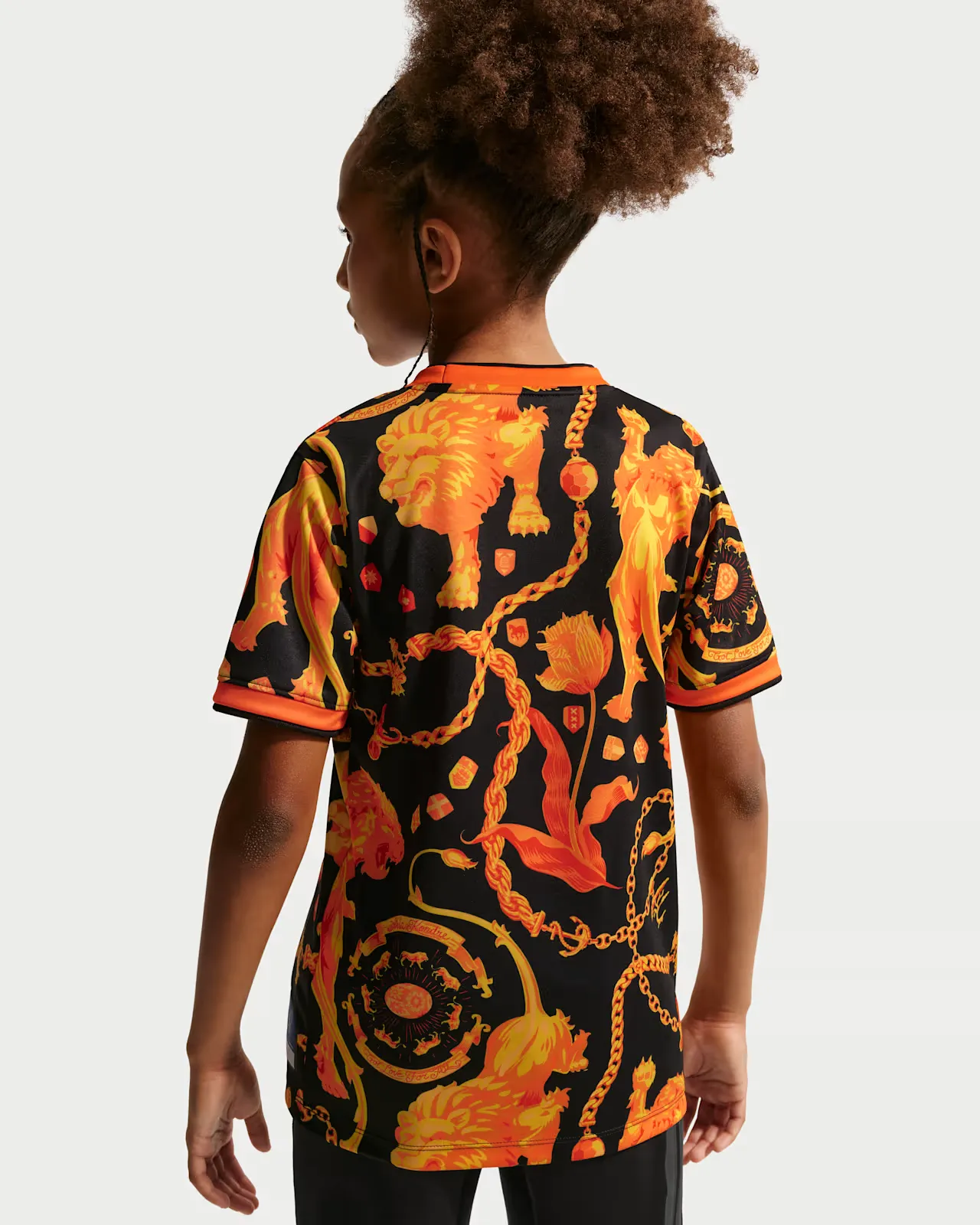 Patta-x-Netherlands-x-Nike-Academy-Pro-Top-GS_Black-Orange_IB5420-010_img3