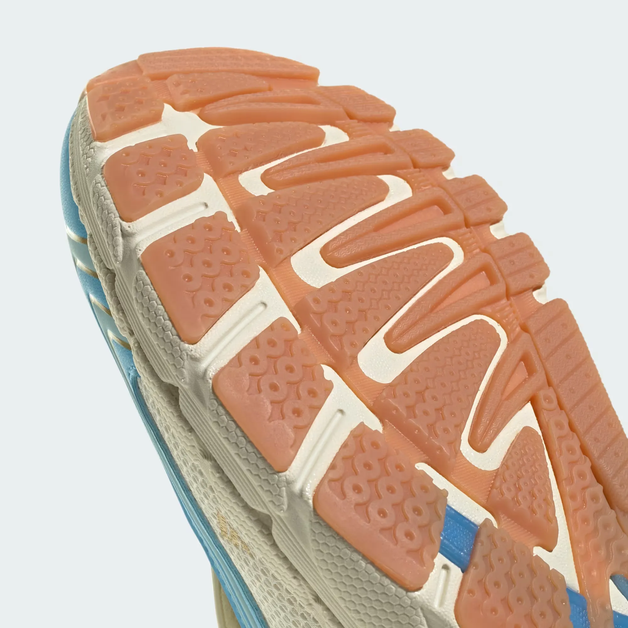 000000_adidas-Adistar-MESSI_Ivory-Semi-Blue-Burst_KI7184_img2