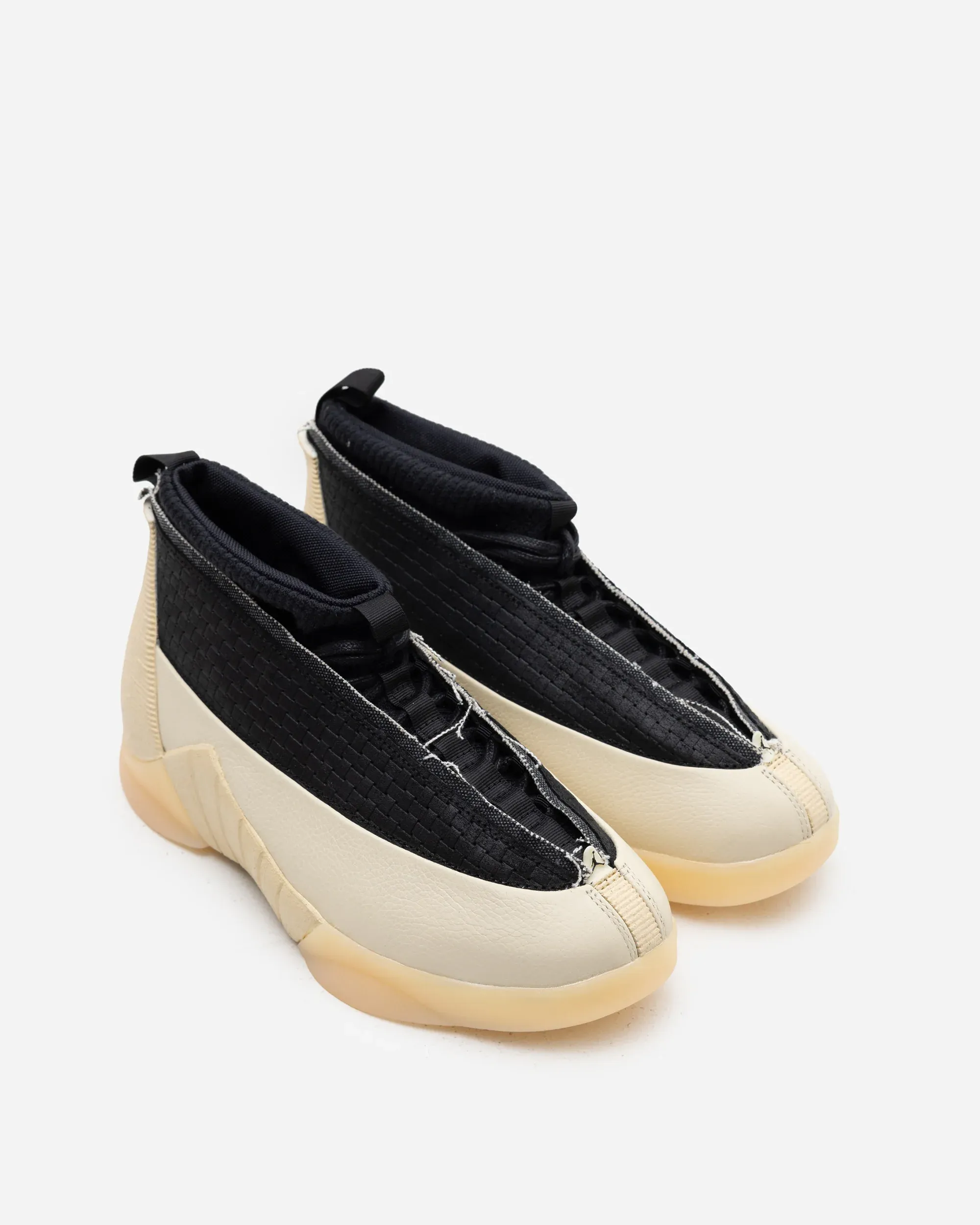 000000_Air-Jordan-15-23RE_Black-Muslin_IV7637-100_img1