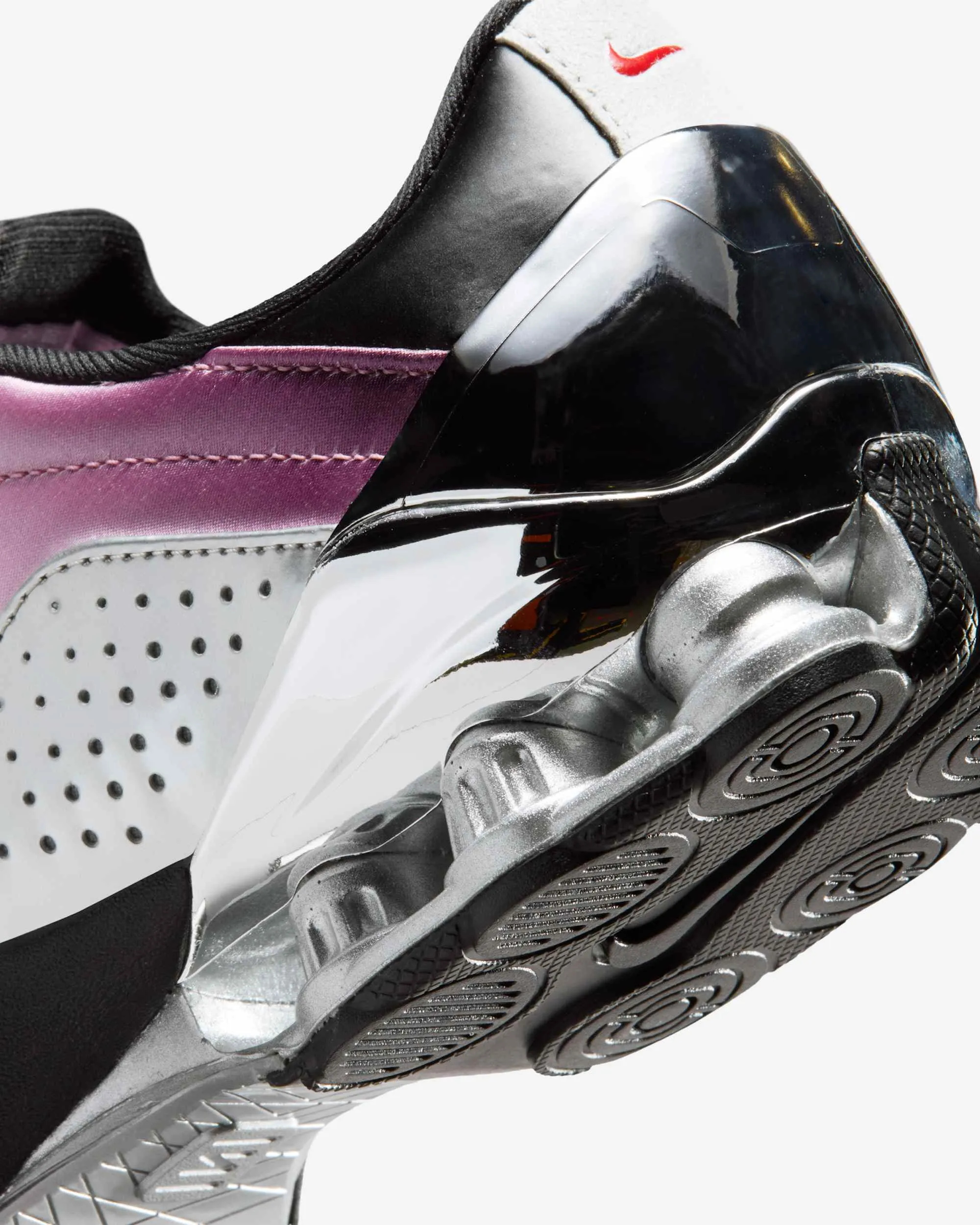 000000_Nike-Total-90-Shox-Magia-WMNS_Shy-Pink-University-Red_IQ5683-601_img8