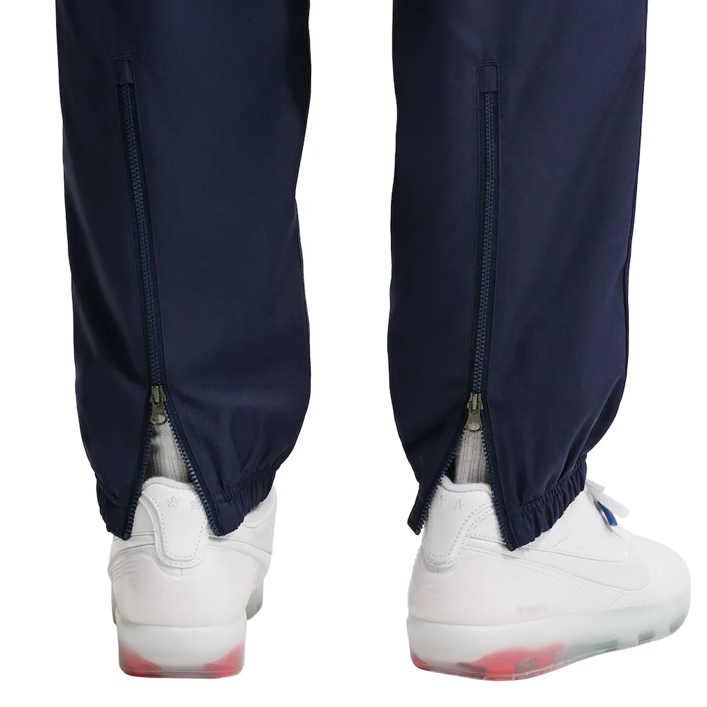 000000_Jacquemus-x-FFF-x-Nike-Varsity-Jogging_France_203721289_img2