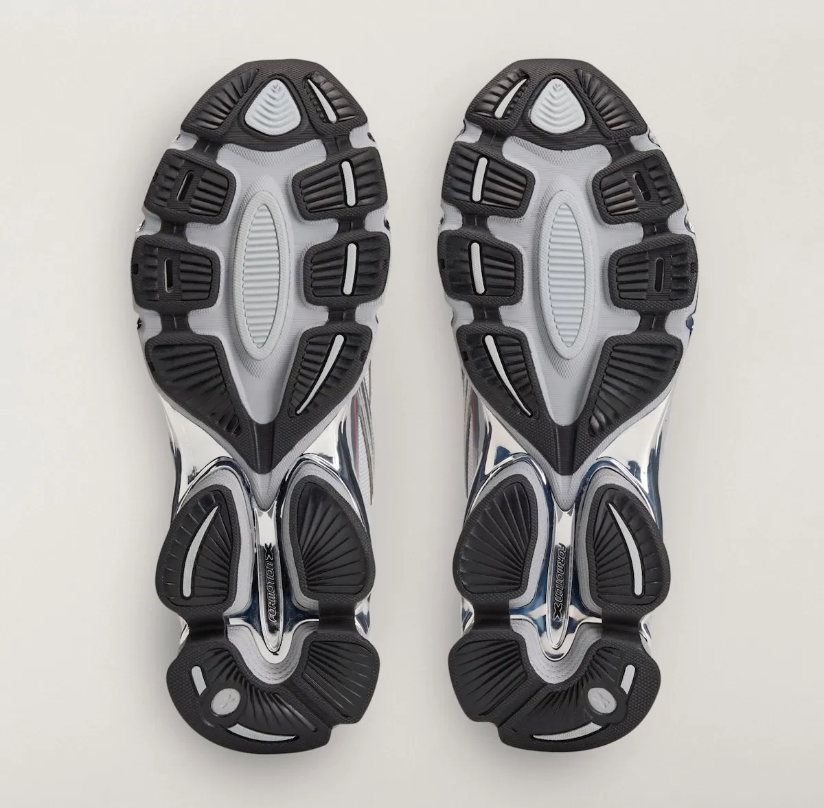 000000_SP5DER-x-adidas-F50-Formotion_Silver-Metallic_KZ6575_img5