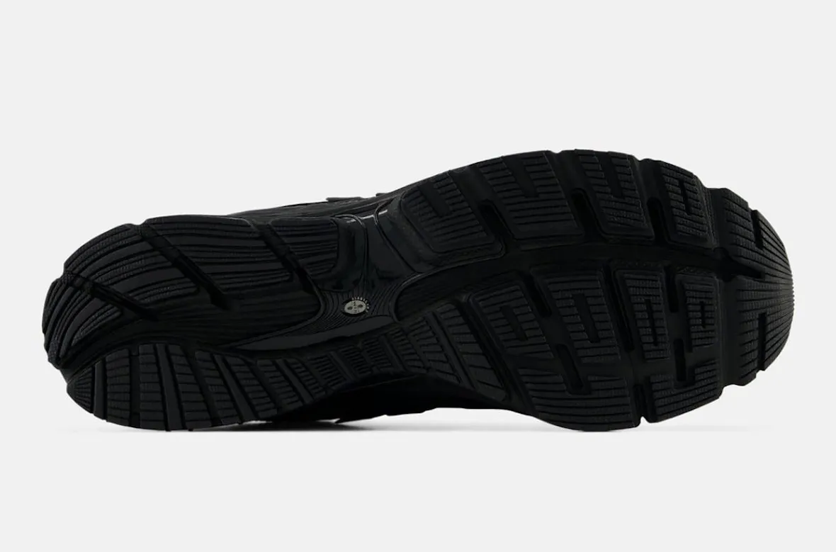 000000_New-Balance-1954R_Triple-Black_1954R_img5