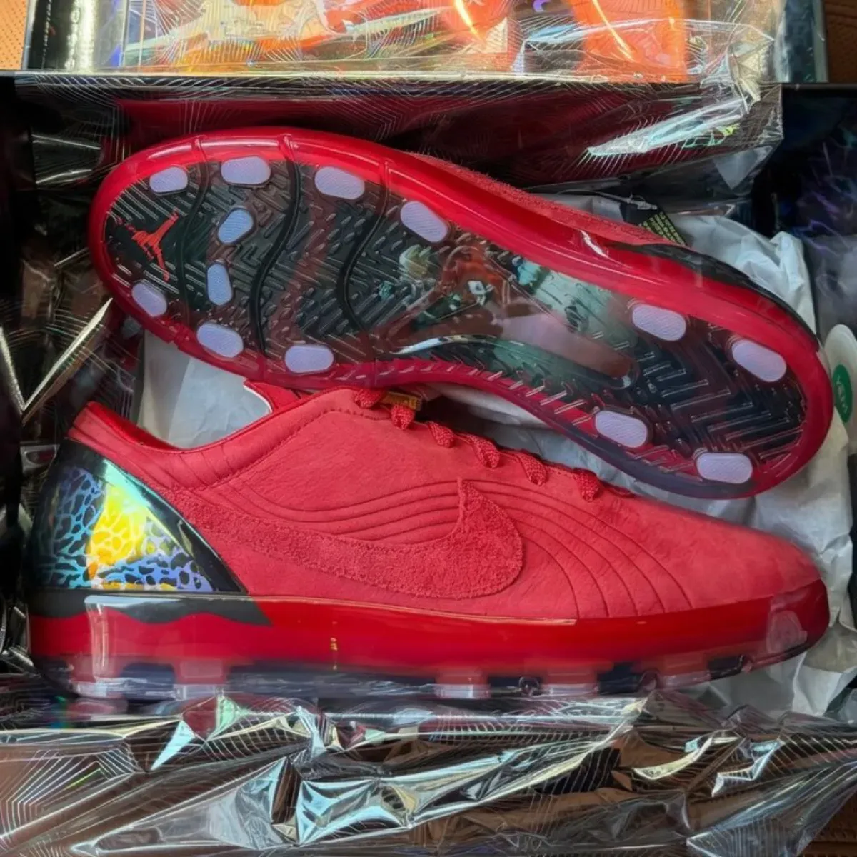 000000_Jordan-x-Nike-Cryoshot_University-Red_IO8209-600_img4