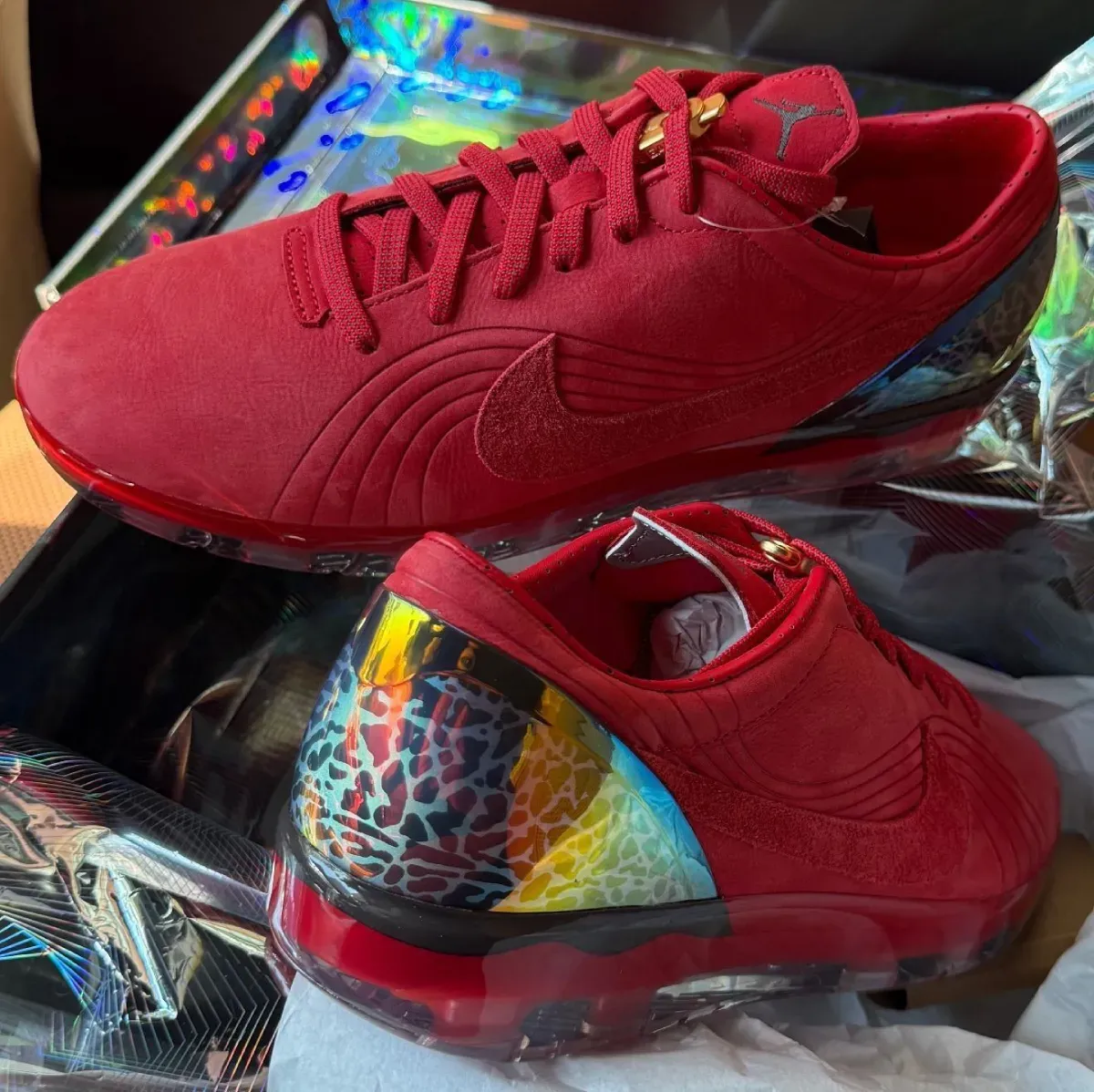 000000_Jordan-x-Nike-Cryoshot_University-Red_IO8209-600_img5