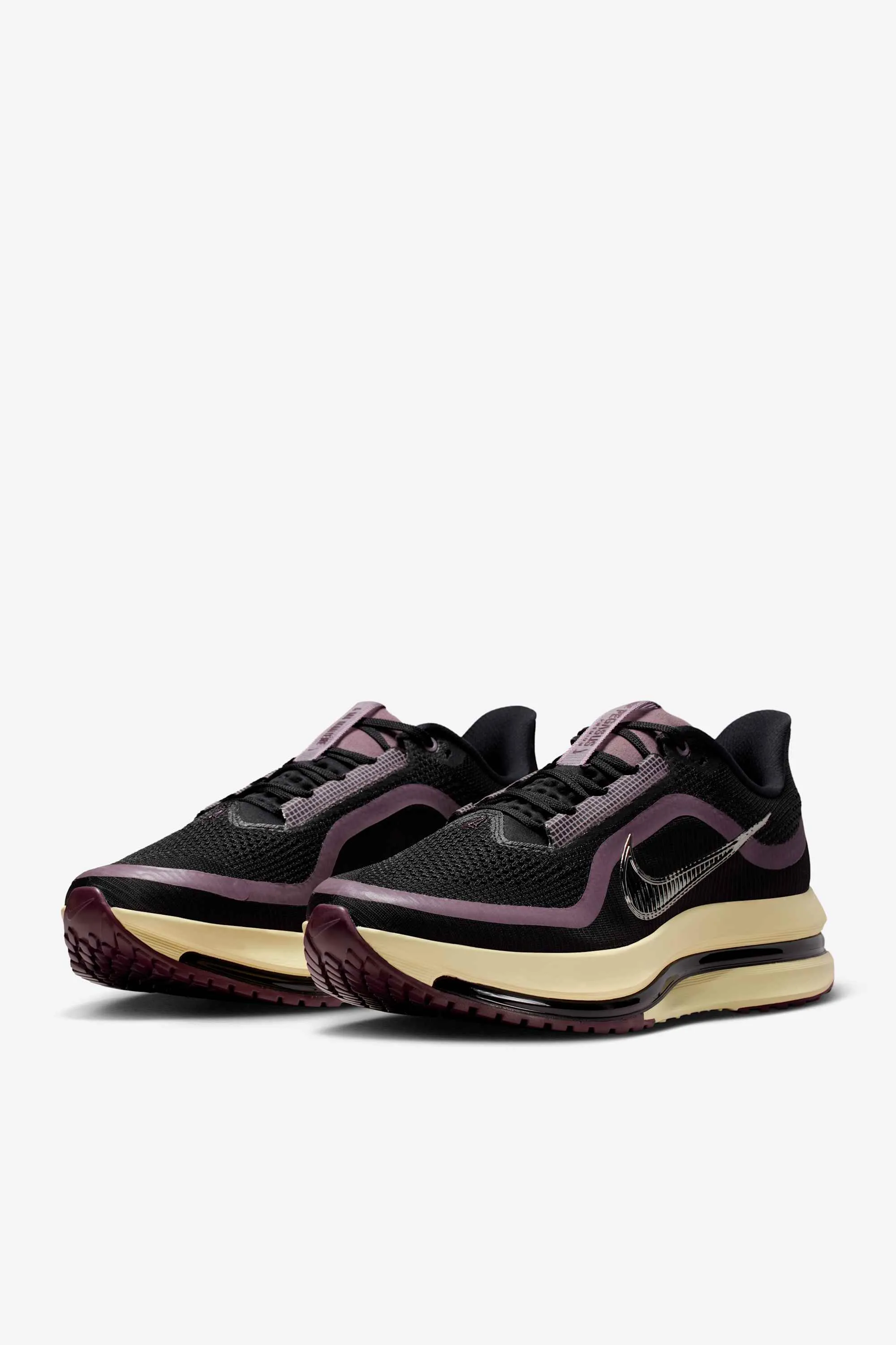 000000_A-Ma-Maniere-x-Nike-Pegasus-Premium-SP_Black-And-Burgundy-Crush_IM0701-001_img5